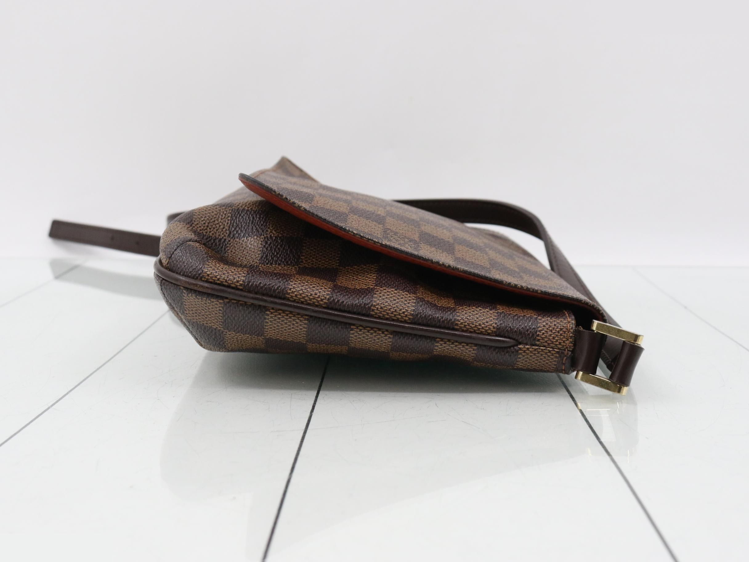 Musette — view 3