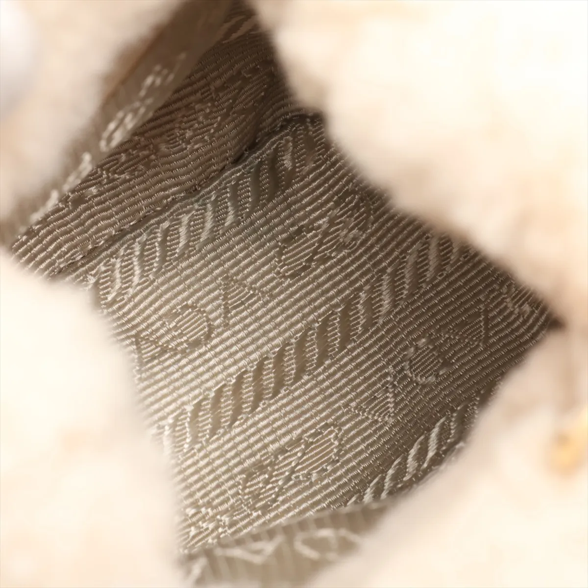 fur chain shoulder bag, beige — view 6
