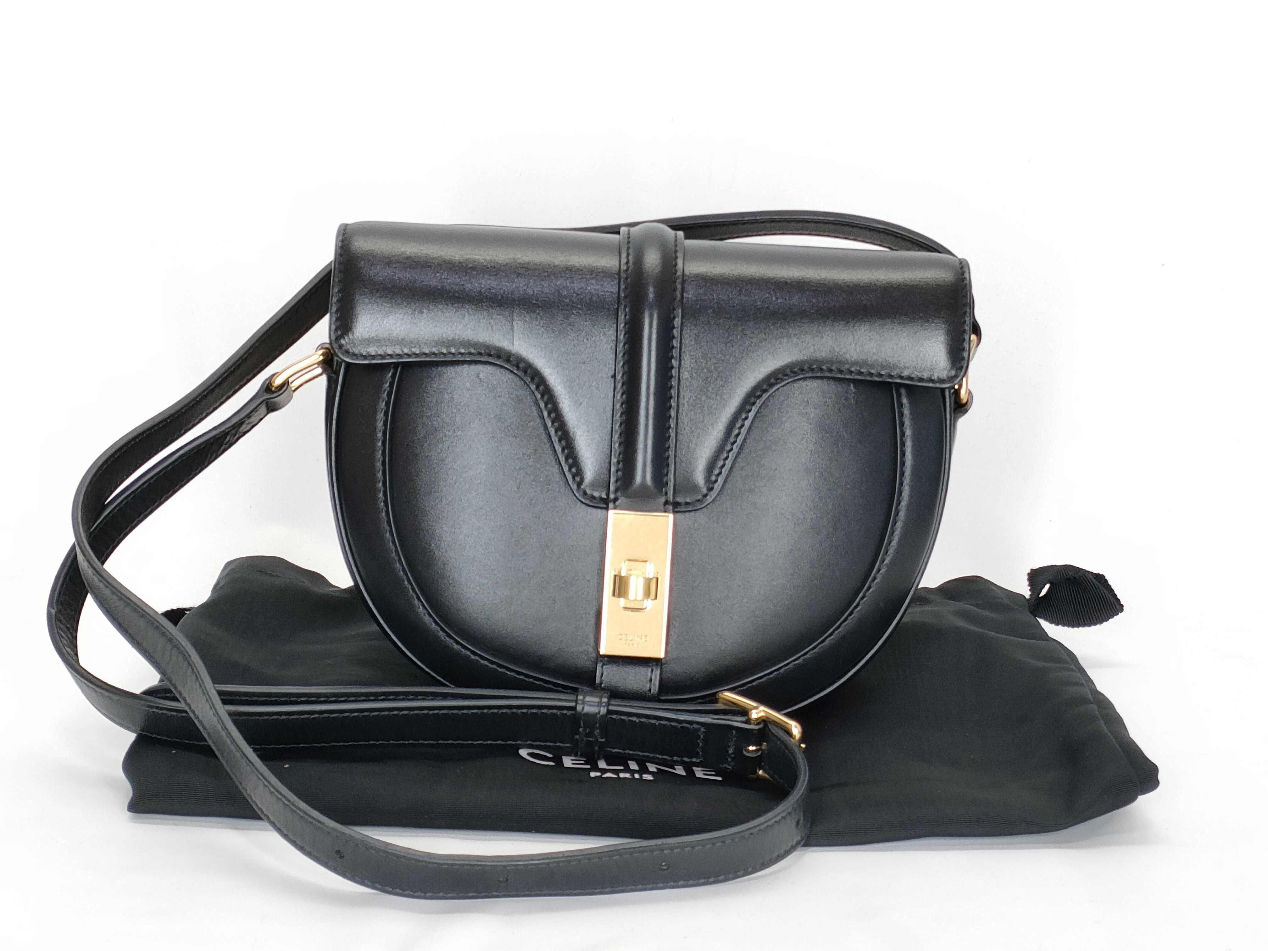 Small Besace 16 Seize Black Shoulder Bag