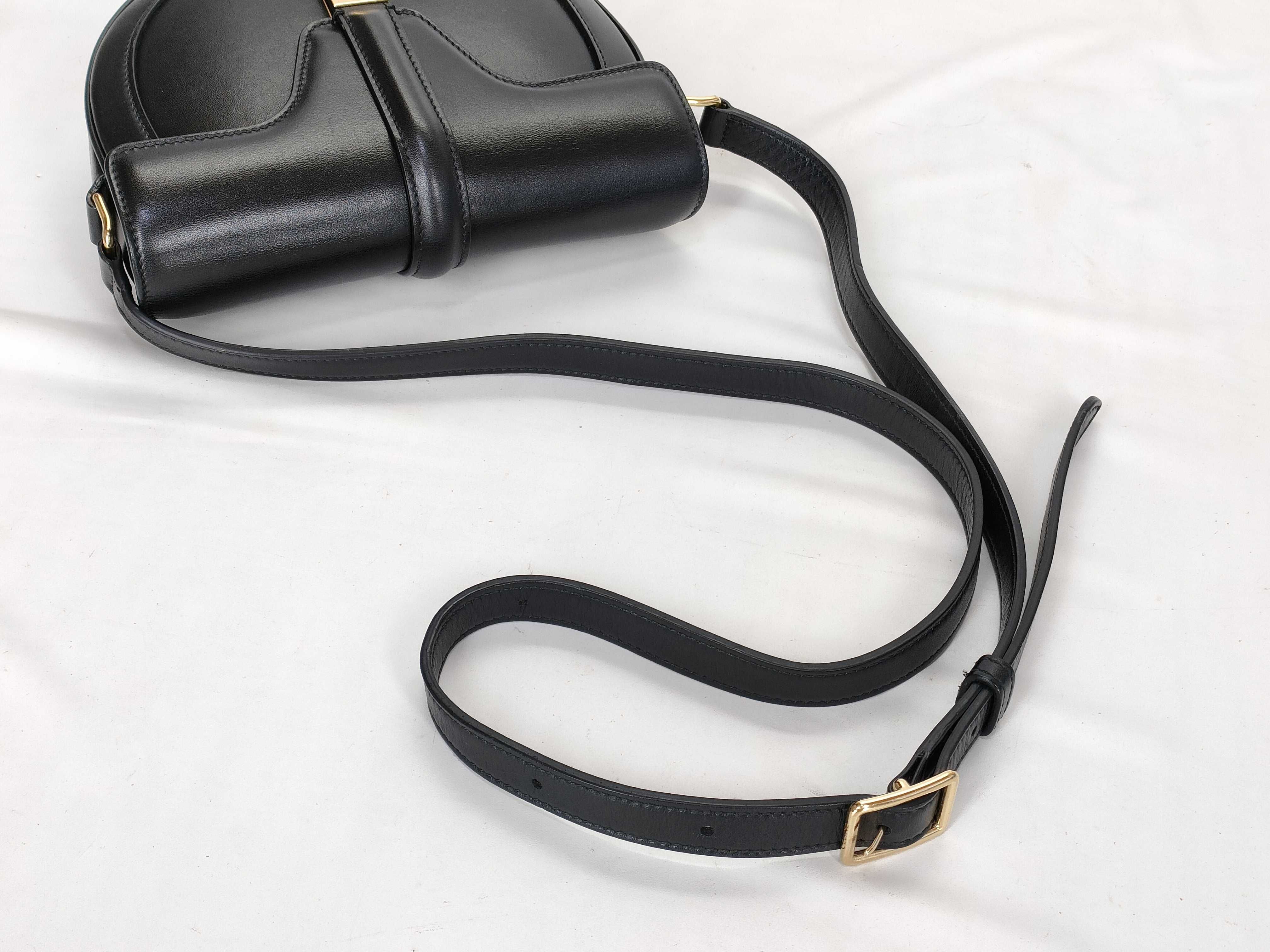 Small Besace 16 Seize Black Shoulder Bag — view 3
