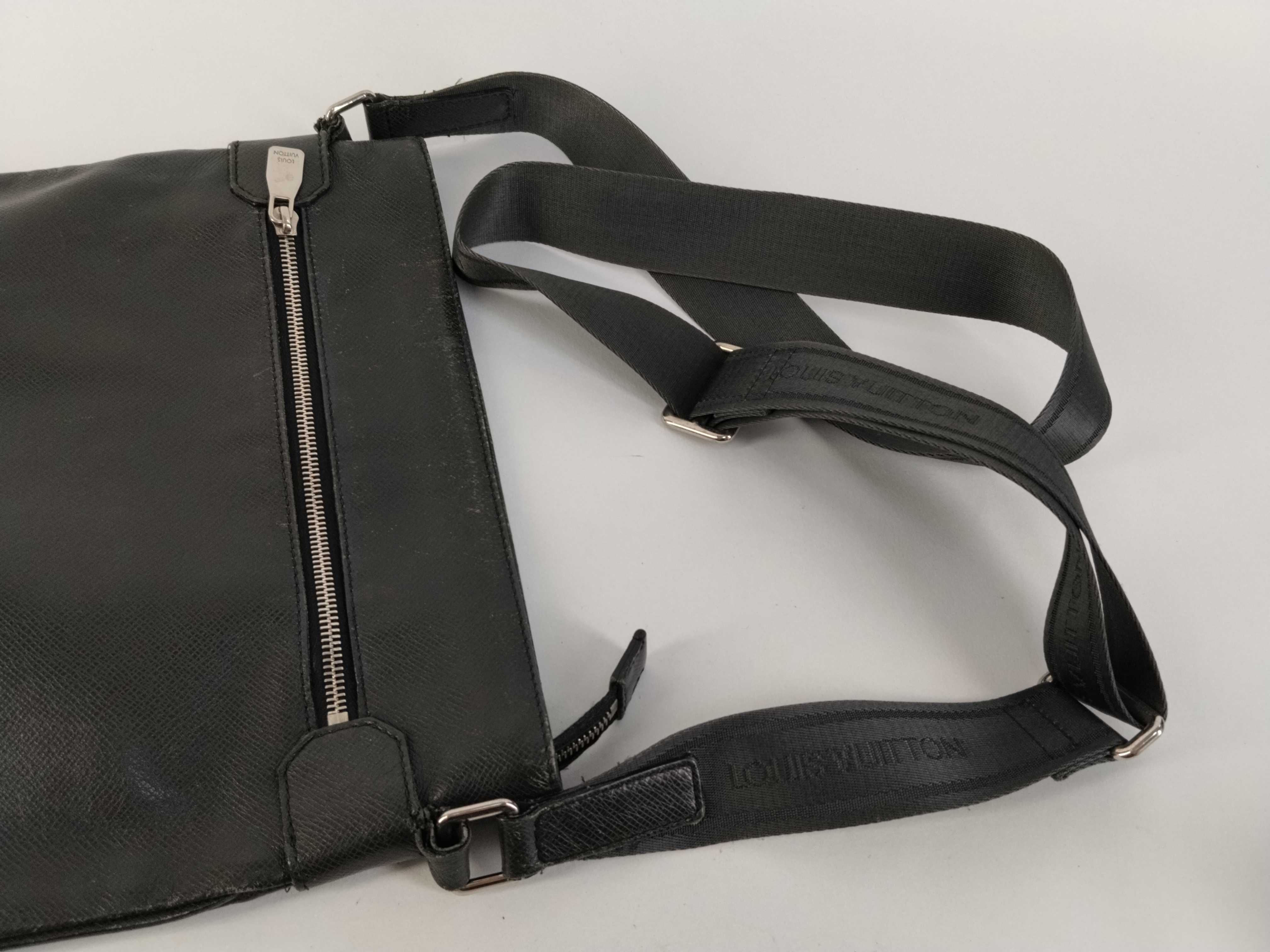 Taiga Shoulder Bag Sasha Ardoise M32712 — view 3