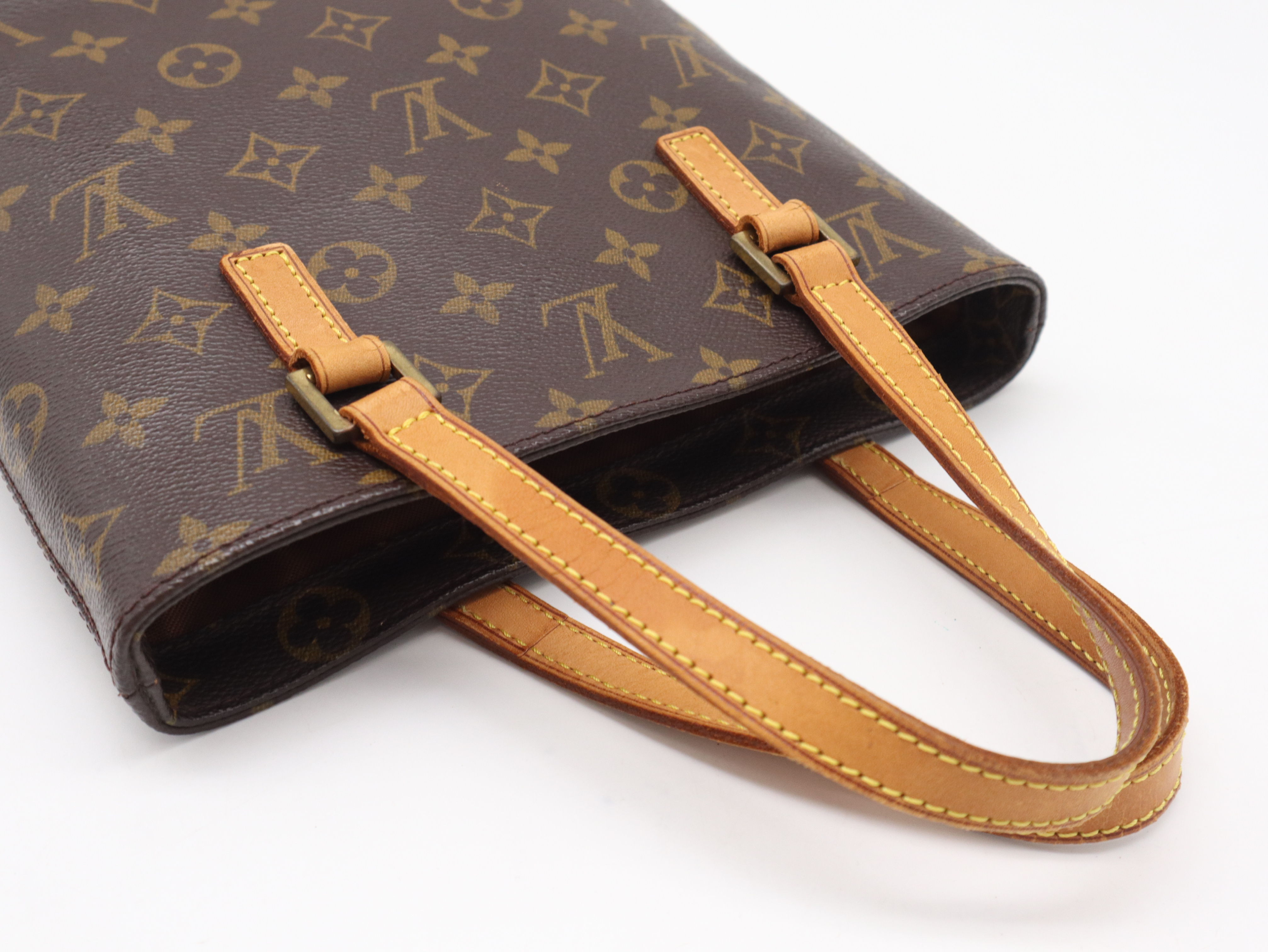 M51172 Monogram Vavin PM Handbag — view 6