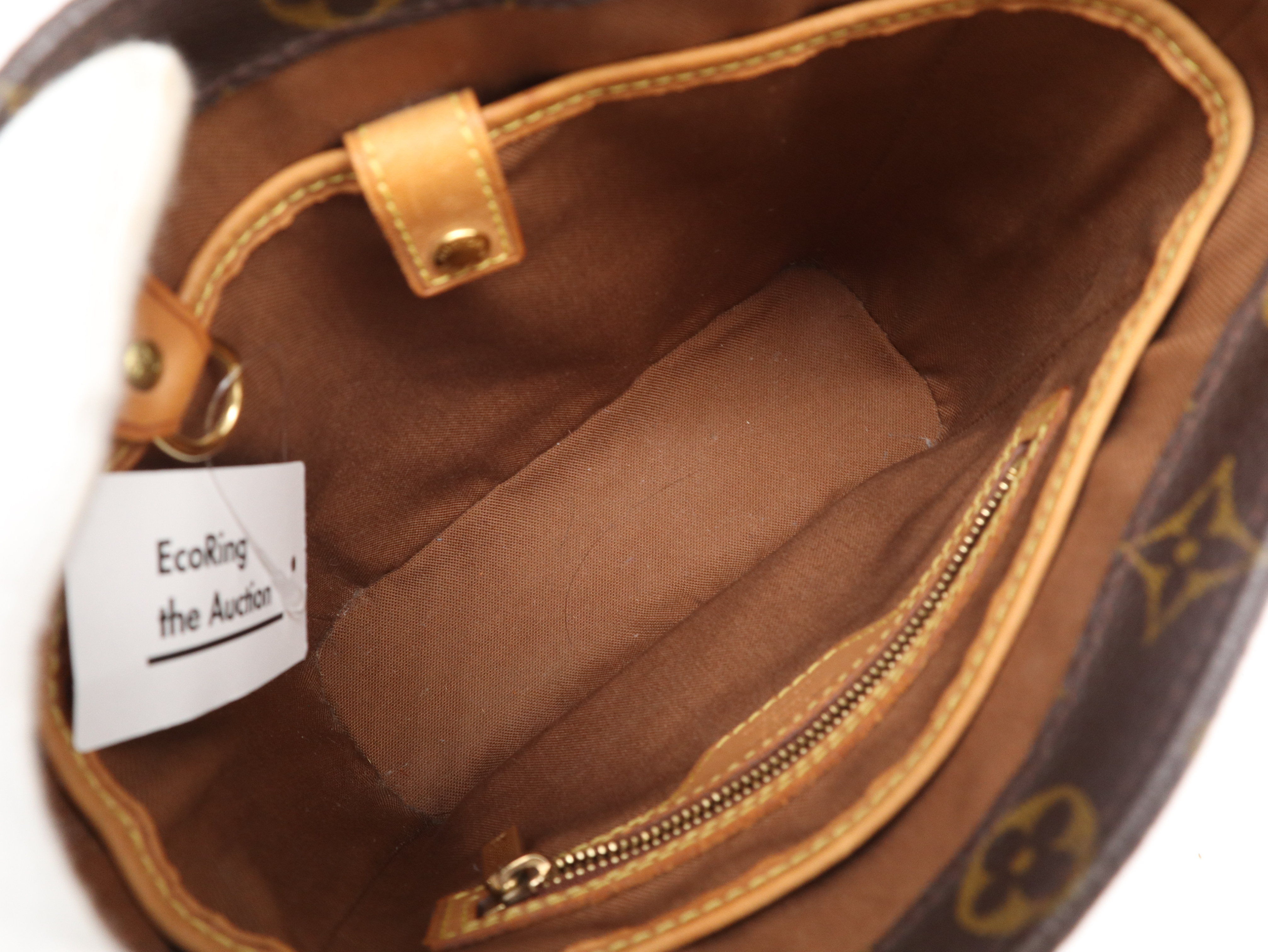 M51172 Monogram Vavin PM Handbag — view 10