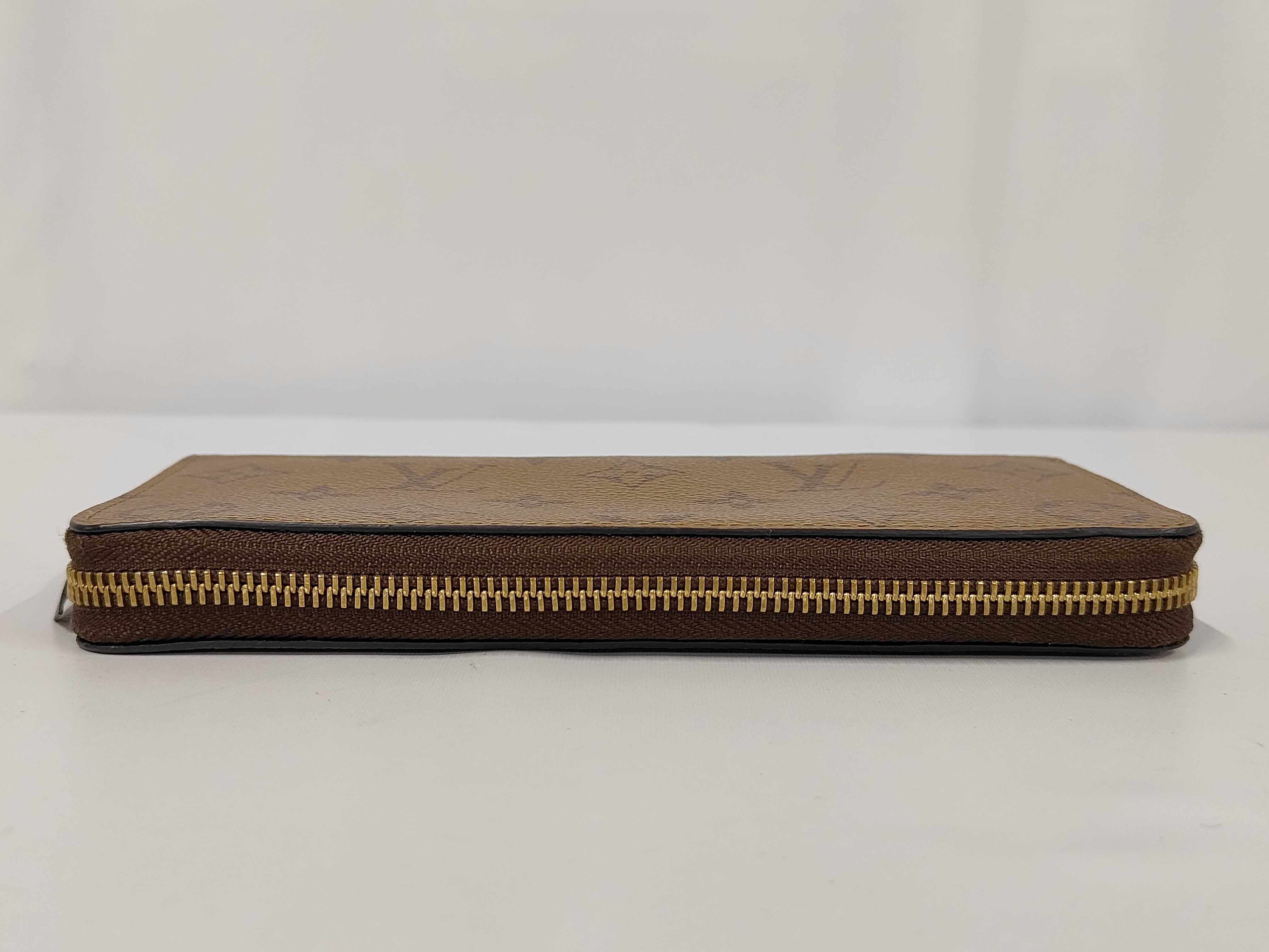Monogram Reverse Portefeuille Clemence Zippy IC Tag Gold Hardware Wallet — view 6