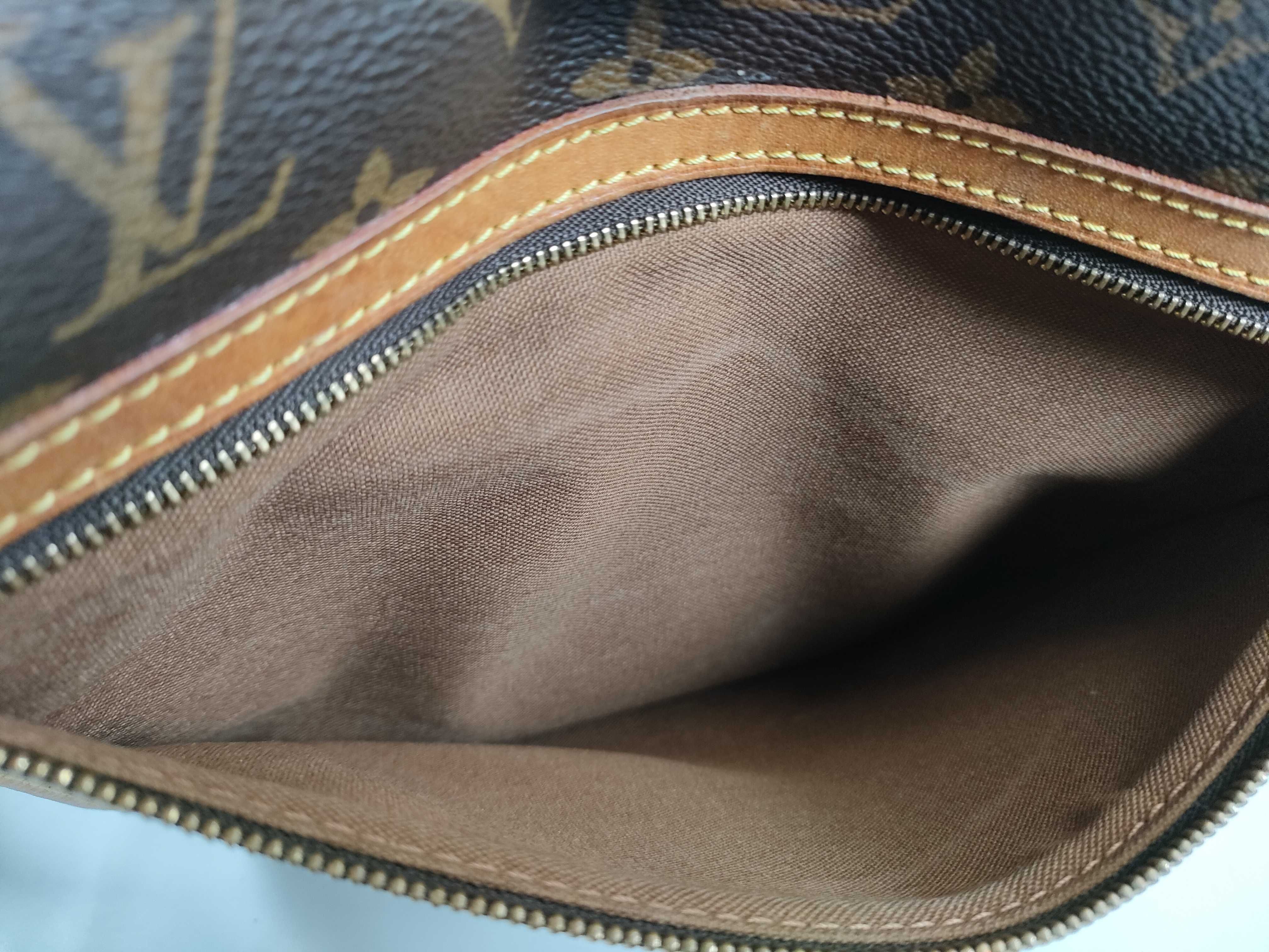 Monogram M40106 Messenger PM Shoulder Bag — view 15