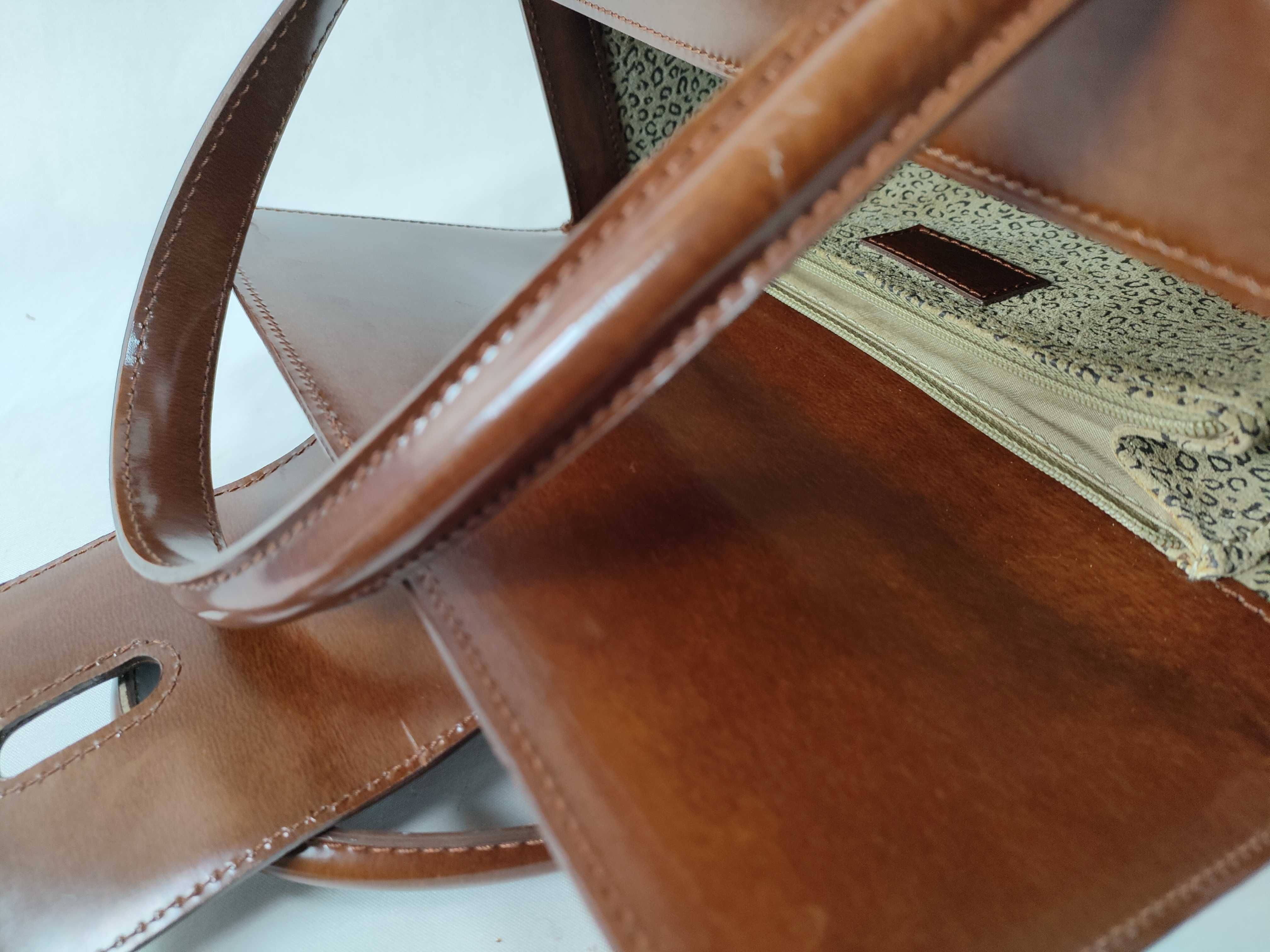 Panthère Leather Handbag, Brown — view 8