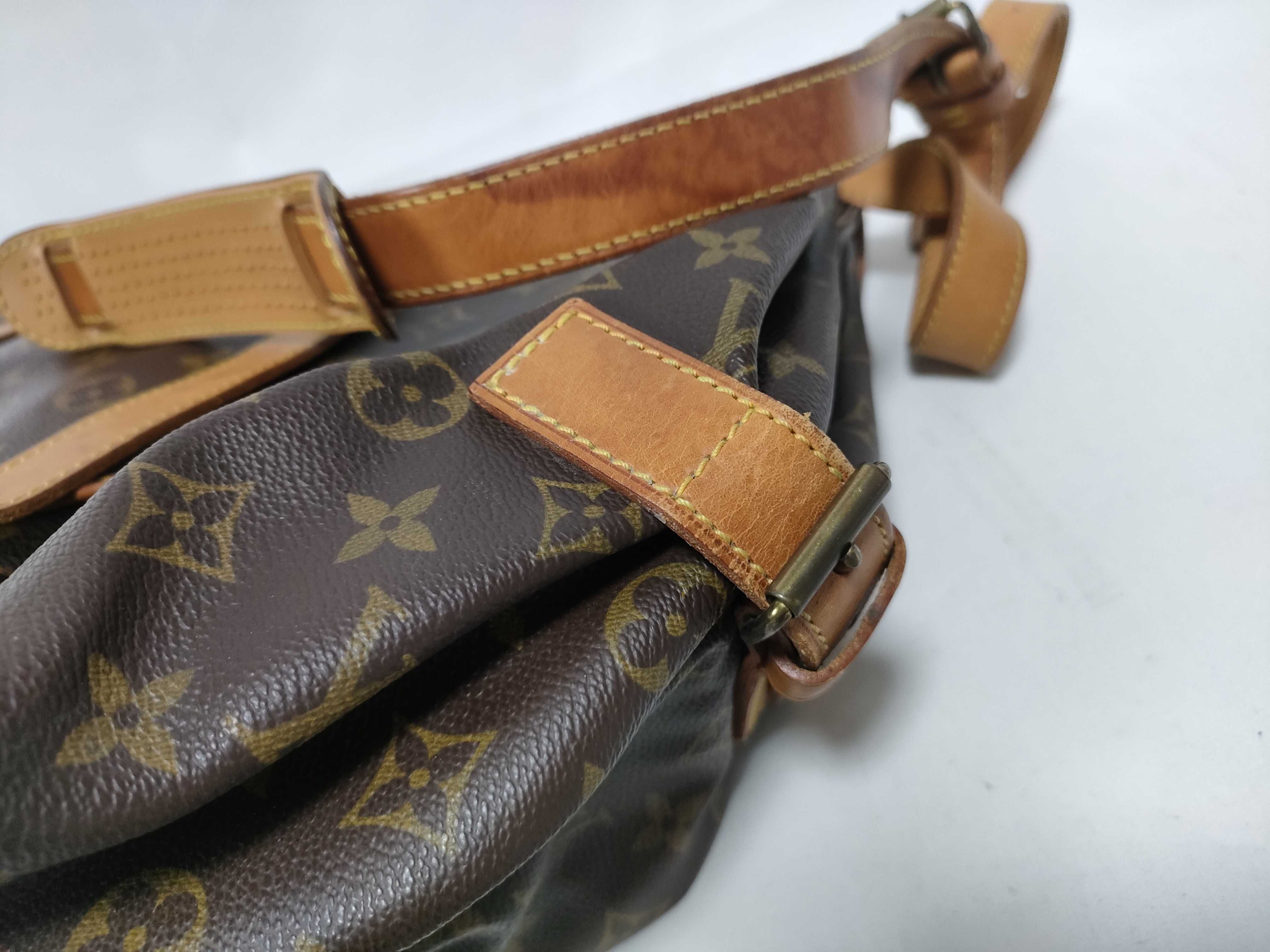 Monogram Saumur 40 AR0901 Shoulder Bag — view 5