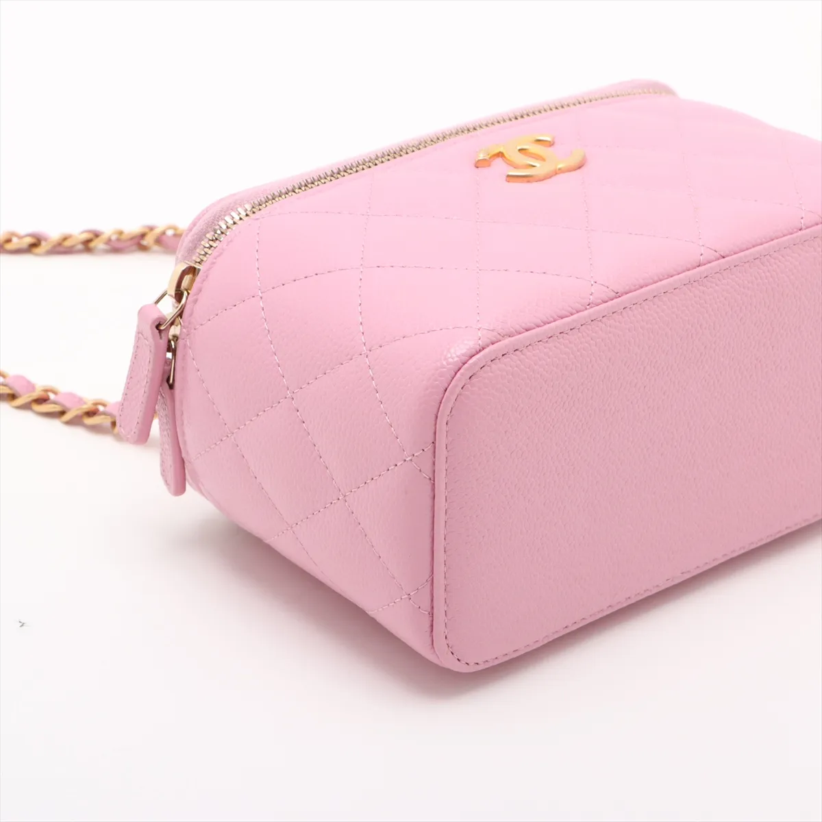 Matelasse caviar skin vanity bag pink gold hardware 32048830 32s — view 4