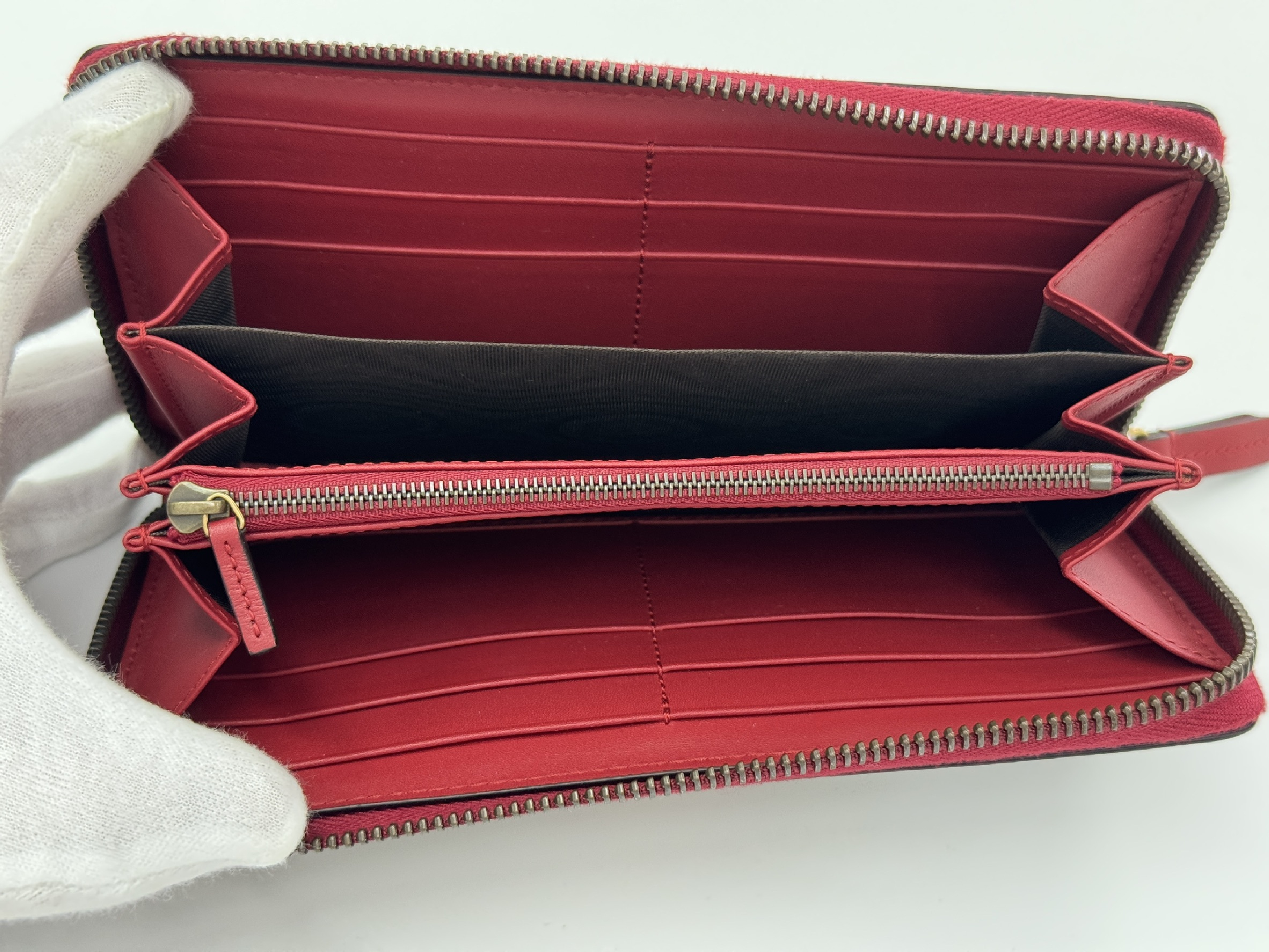 GG Supreme Cherry 476049 Round Zip Wallet Red — view 6