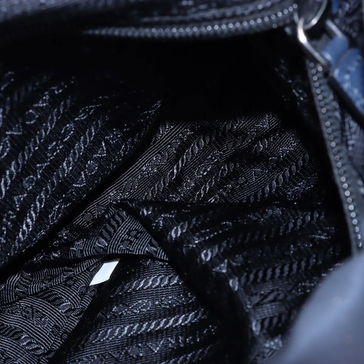 Tessuto Nylon x Leather Shoulder Bag Navy — view 8