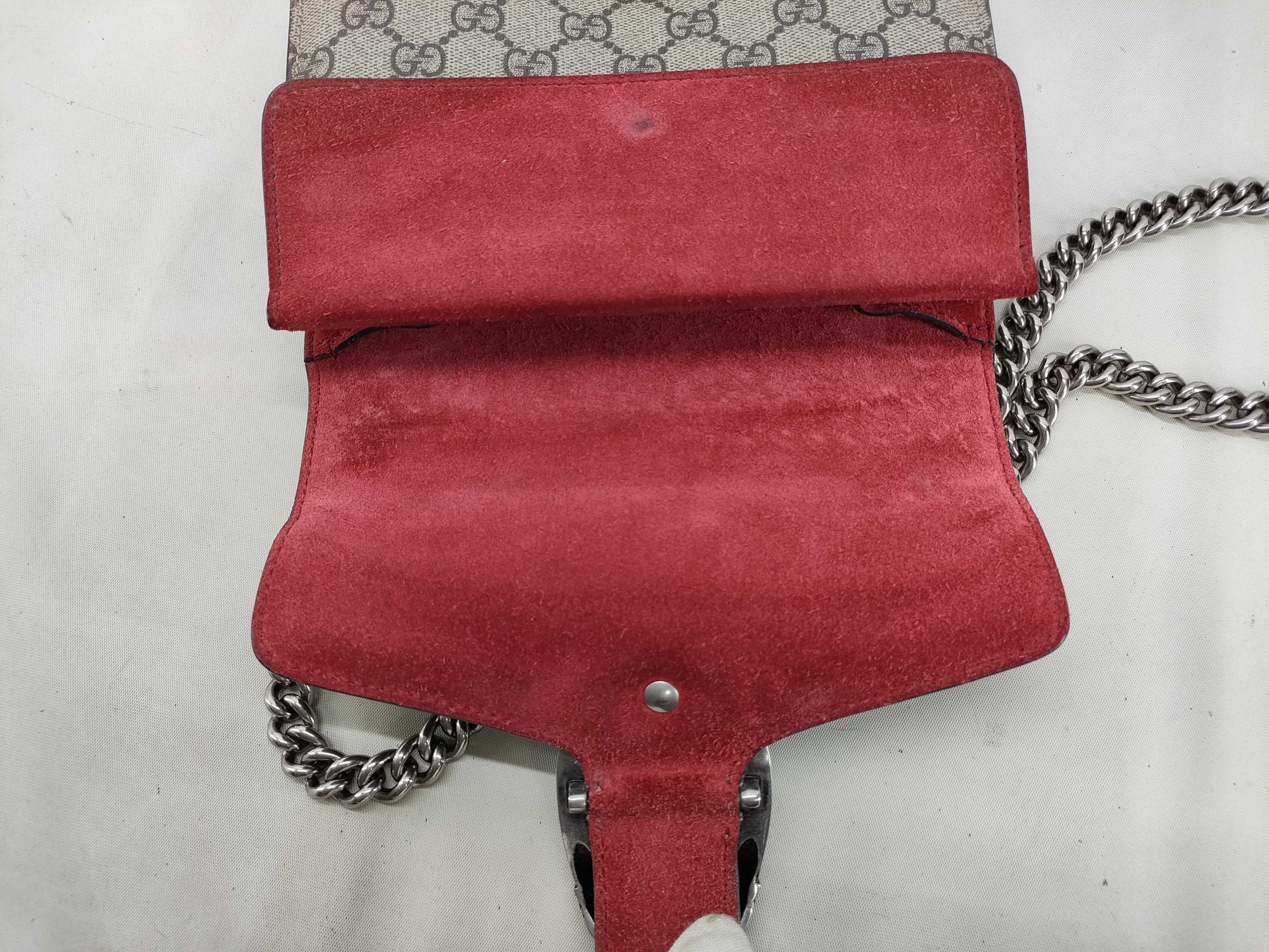 GG Supreme Shoulder Bag — view 8