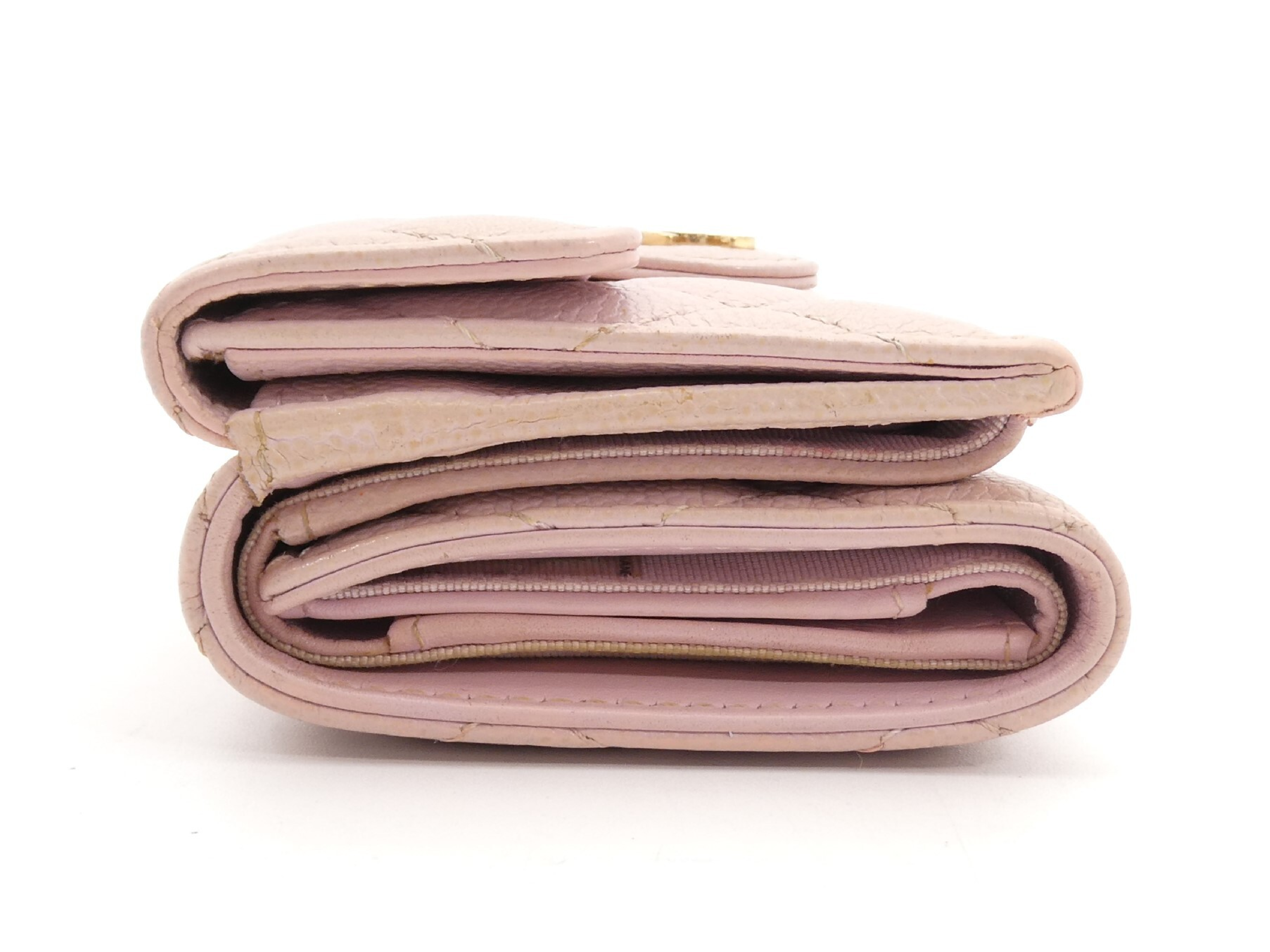 Matelassé Coco Mark Caviar Skin Tri-fold Wallet — view 4