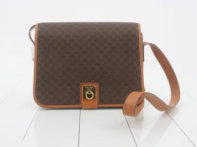 Other lines: Bags and shoulder bags