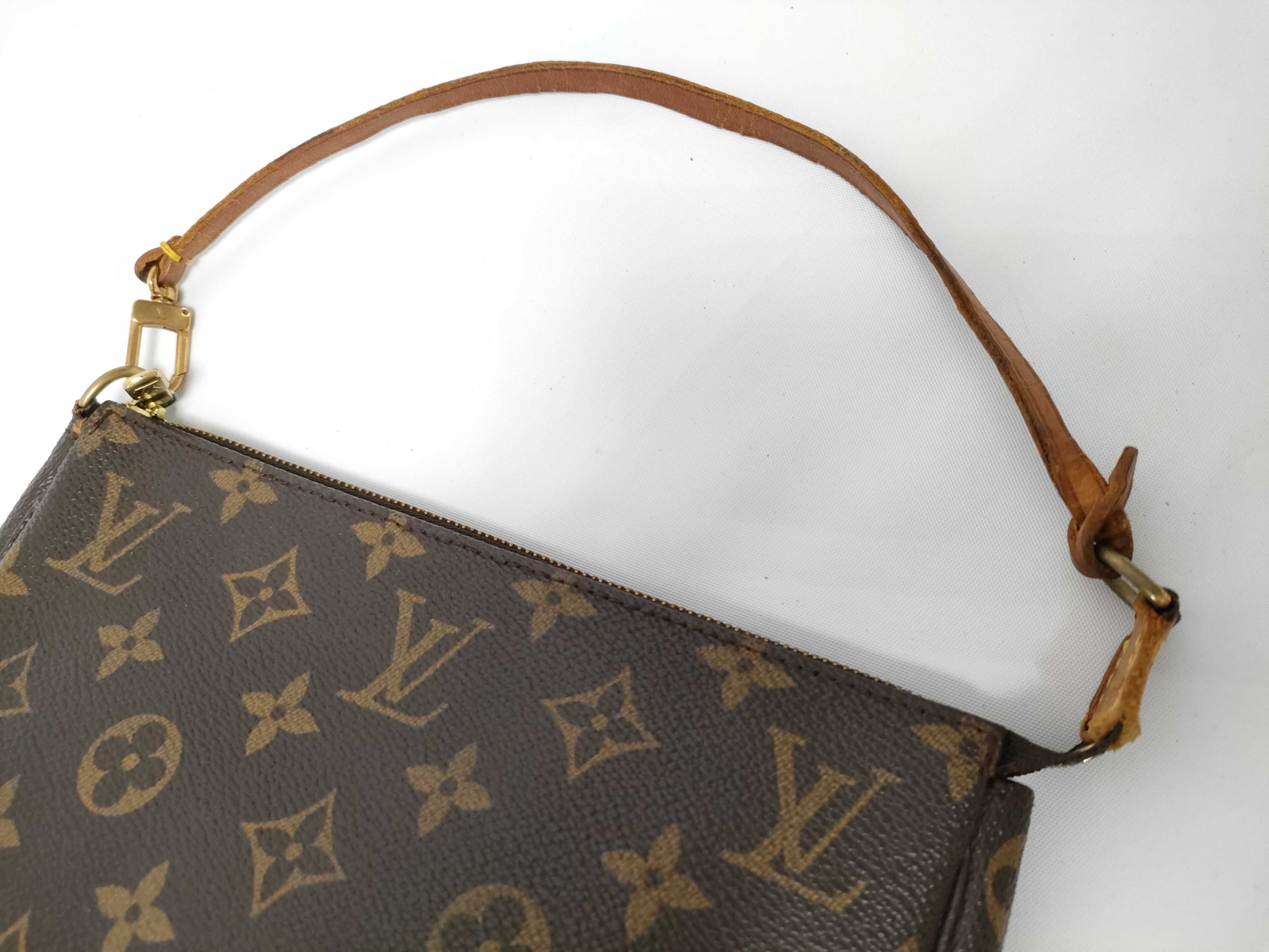 Monogram Pochette Accessoires M51980 Pouch — view 3