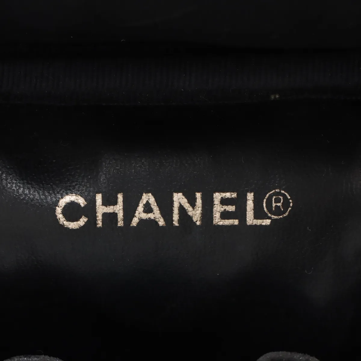 Cocomark caviar skin vanity bag black gold hardware — view 9