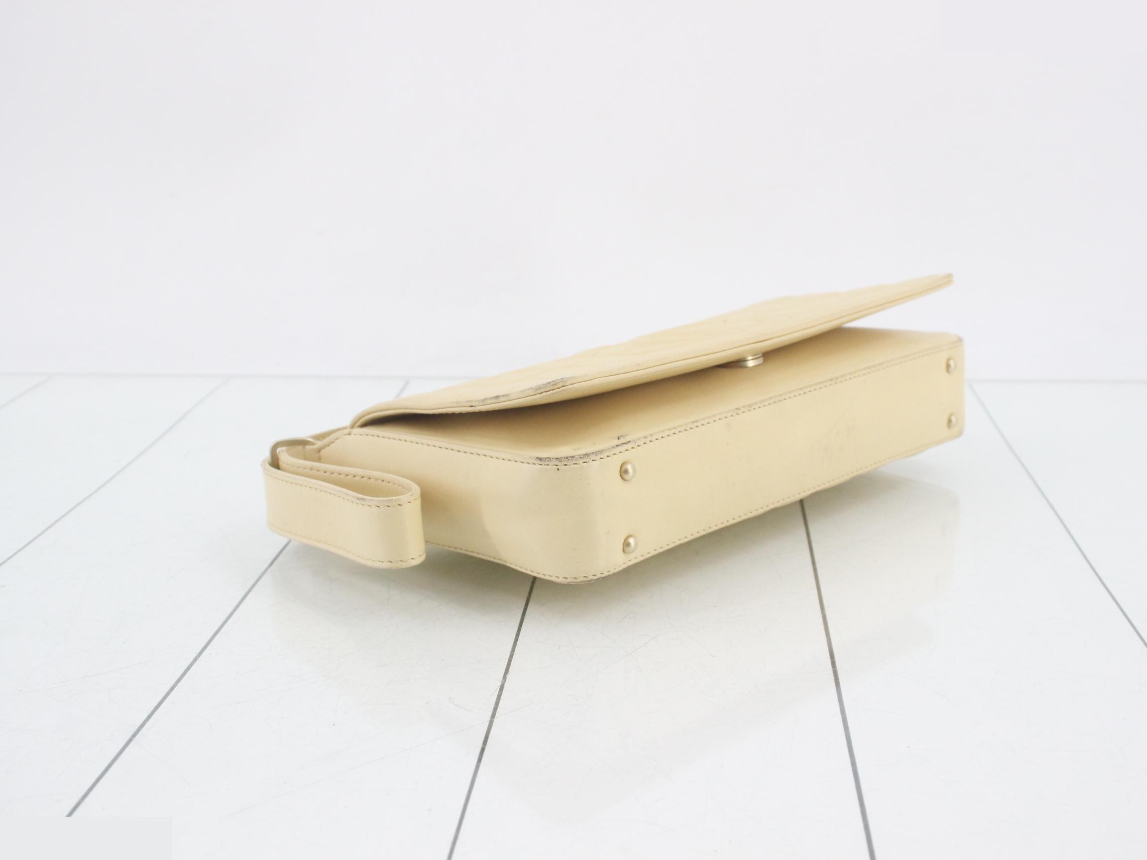 Chocolate bar shoulder bag, booth number 8 — view 5