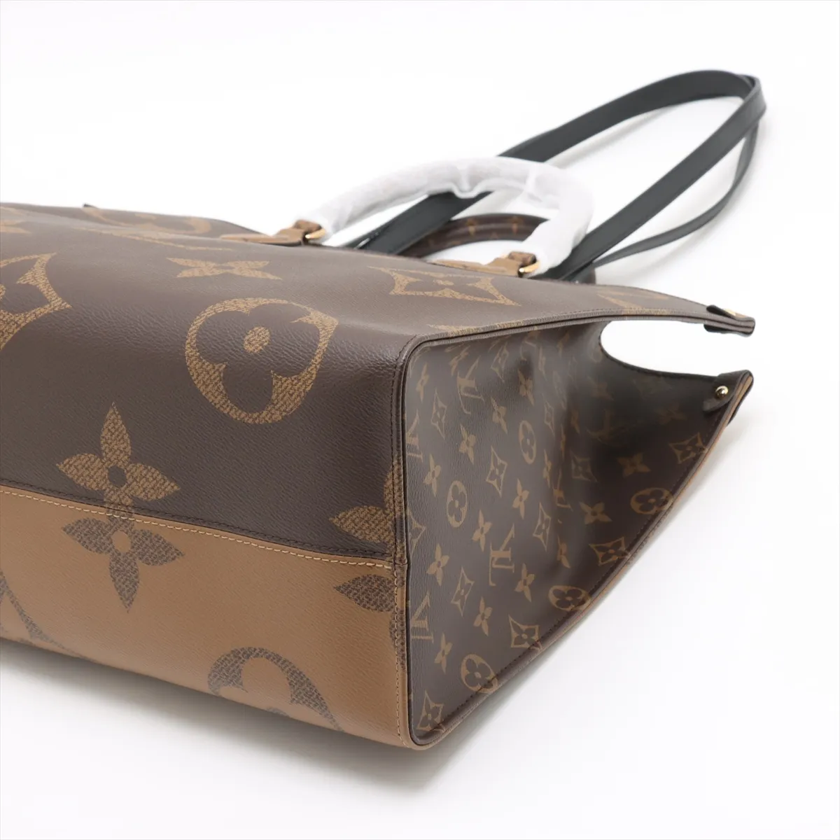 Giant Monogram Reverse On The Go GM M45320 Brown — view 3