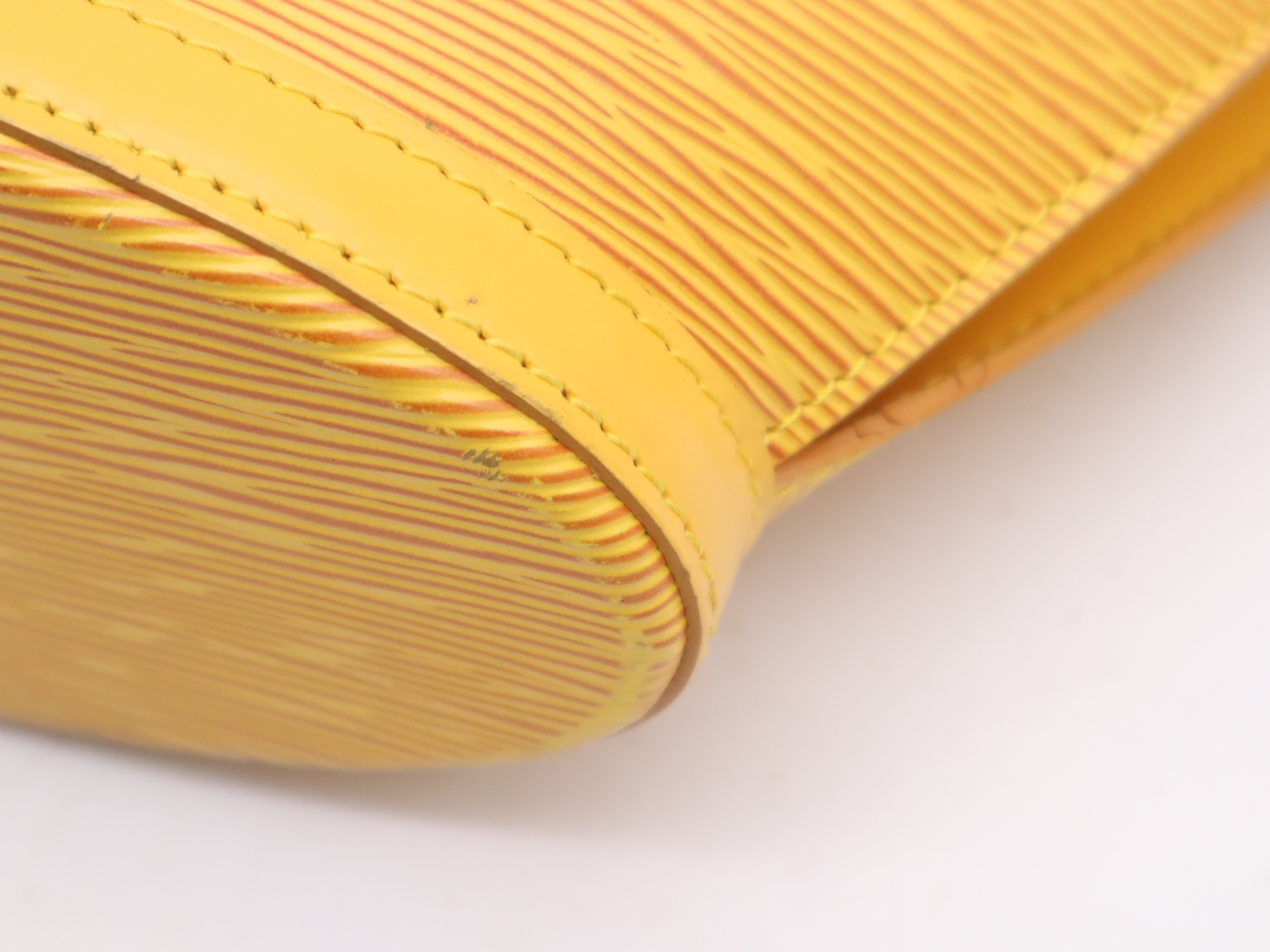 M52279 Epi Saint Jacques Tassili Yellow Handbag — view 9