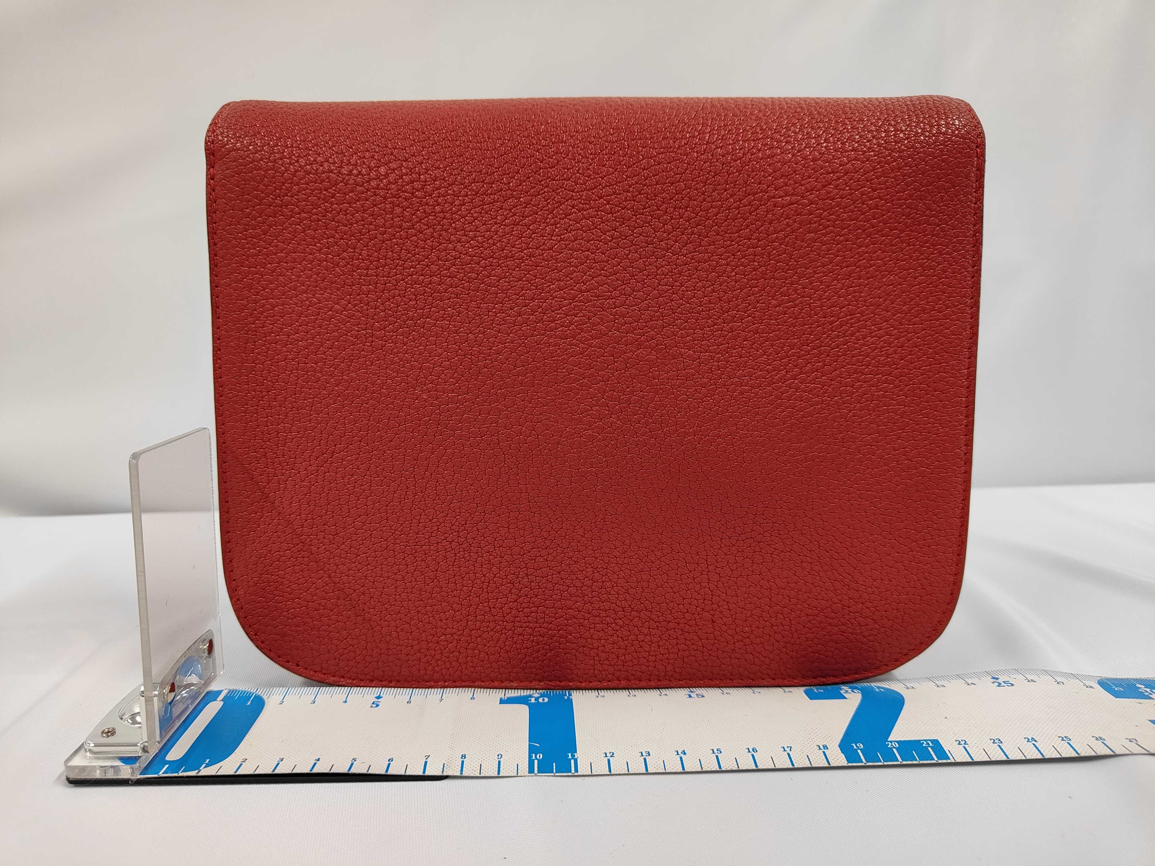 Classic Box Medium Grain Leather Shoulder Bag — view 2
