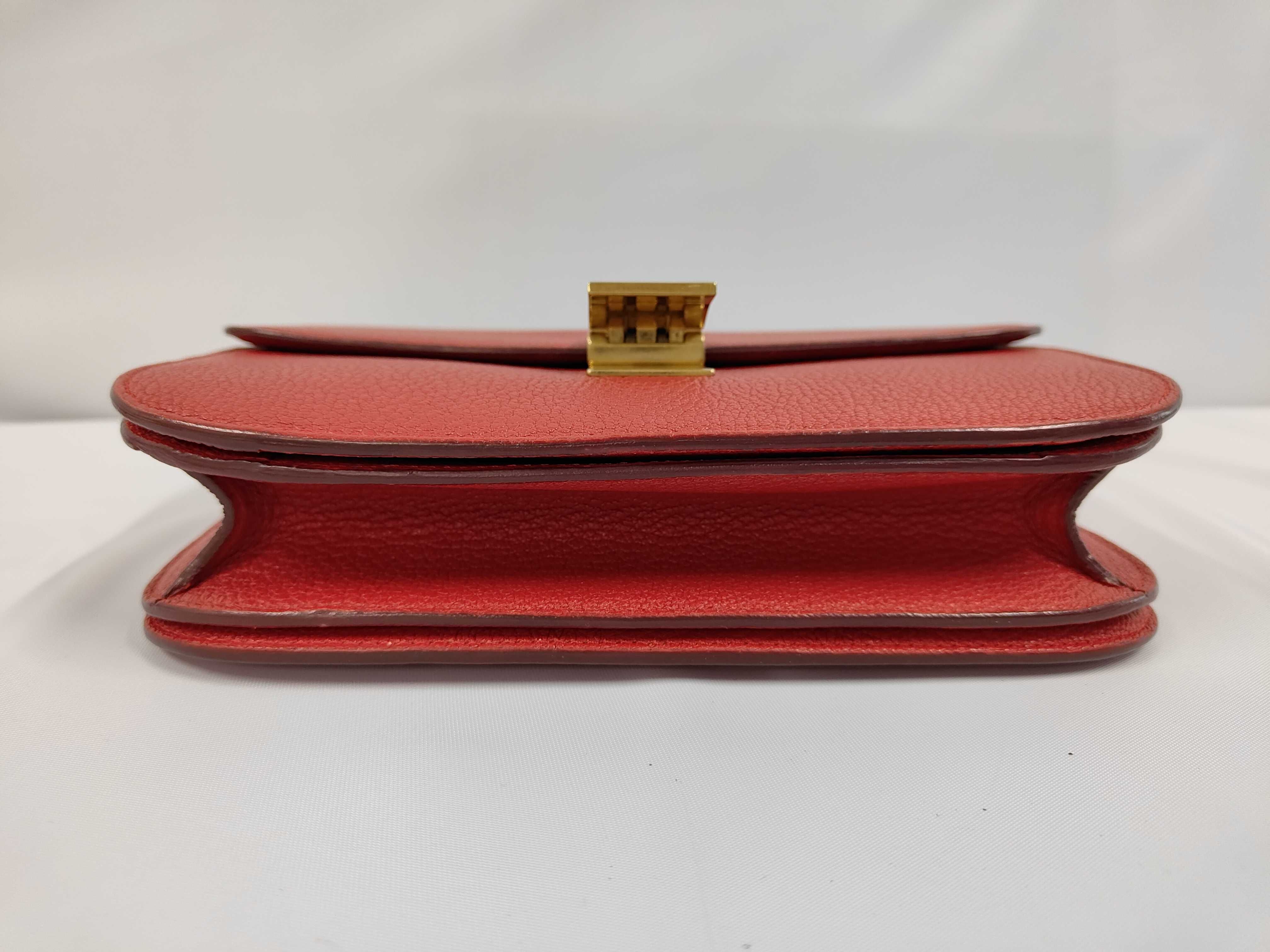 Classic Box Medium Grain Leather Shoulder Bag — view 3