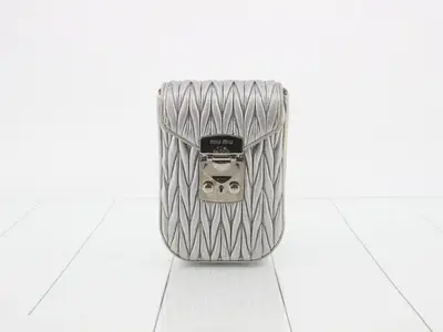 Matelassé (Bag) - Shoulder Bag - Silver