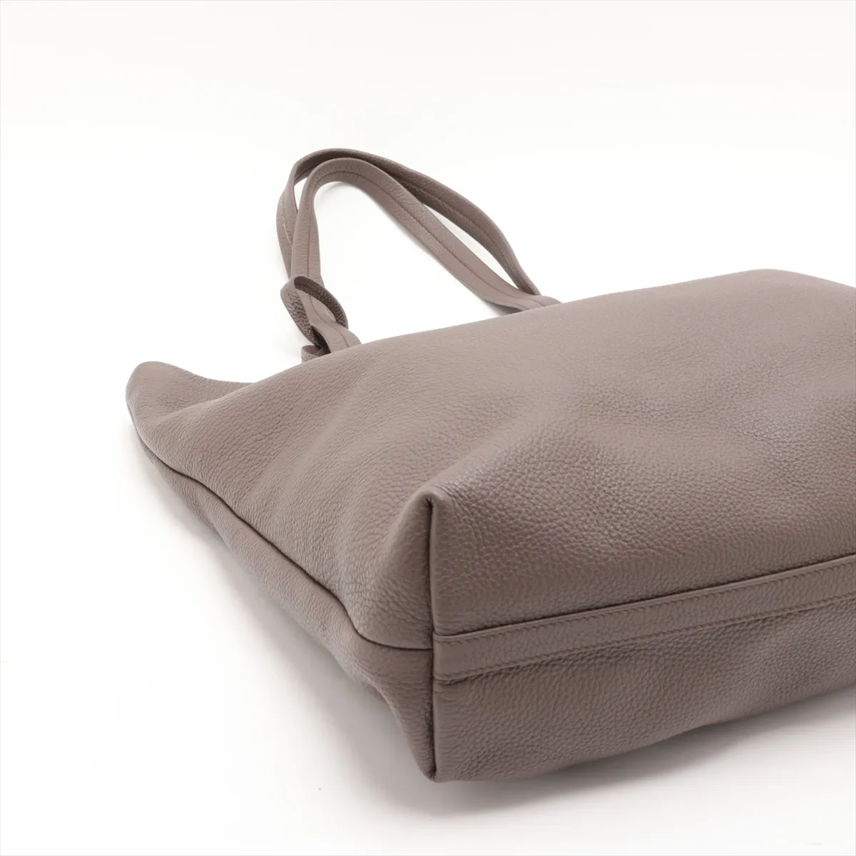 Vitello Daino 2VG130 Leather Tote Bag, Beige — view 4