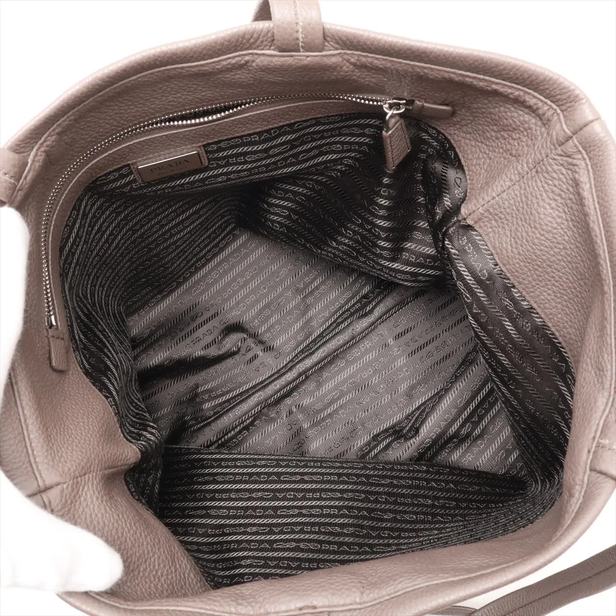 Vitello Daino 2VG130 Leather Tote Bag, Beige — view 7
