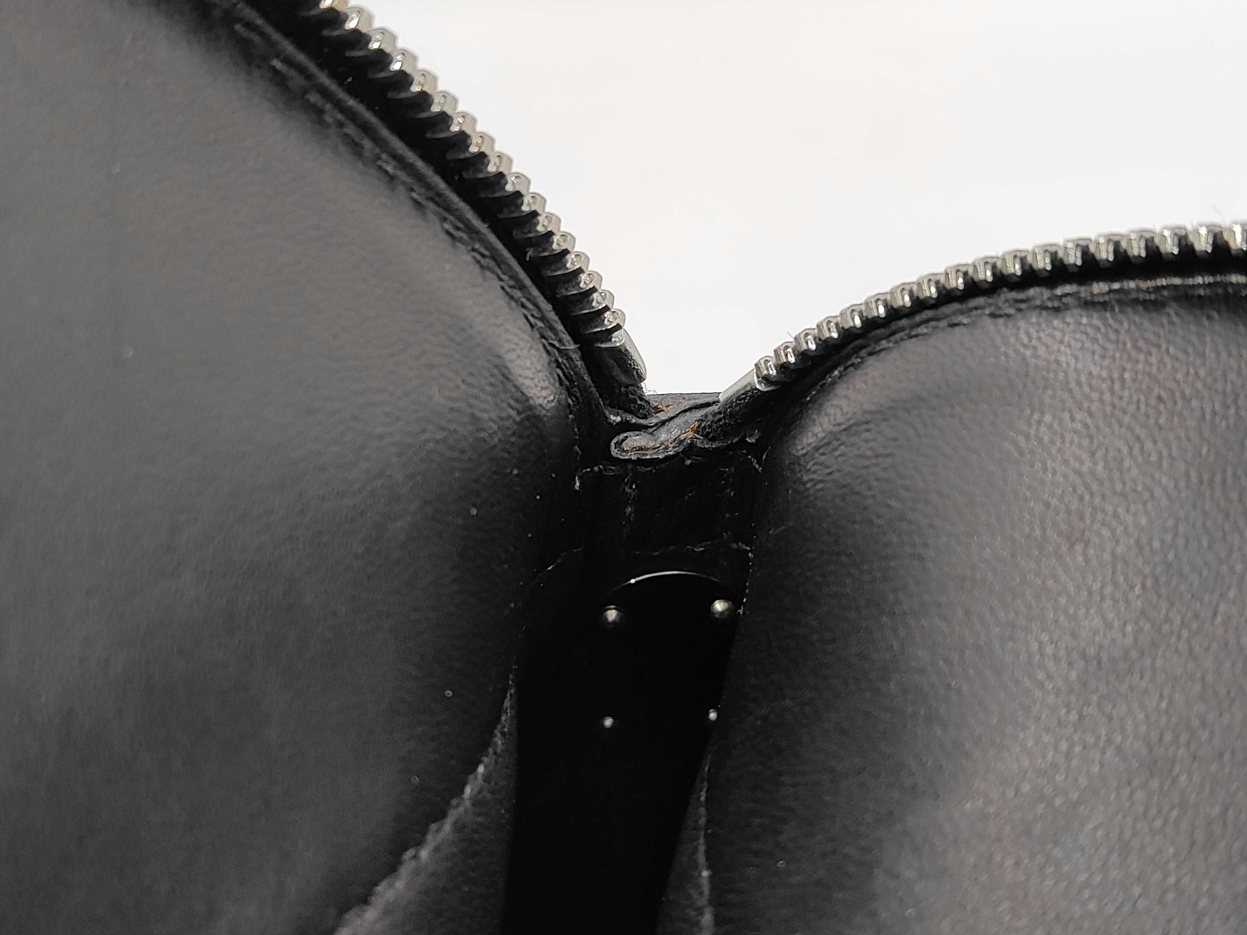 Bolide 31 Taurillon Clemence Leather Handbag with Silver Hardware — view 12