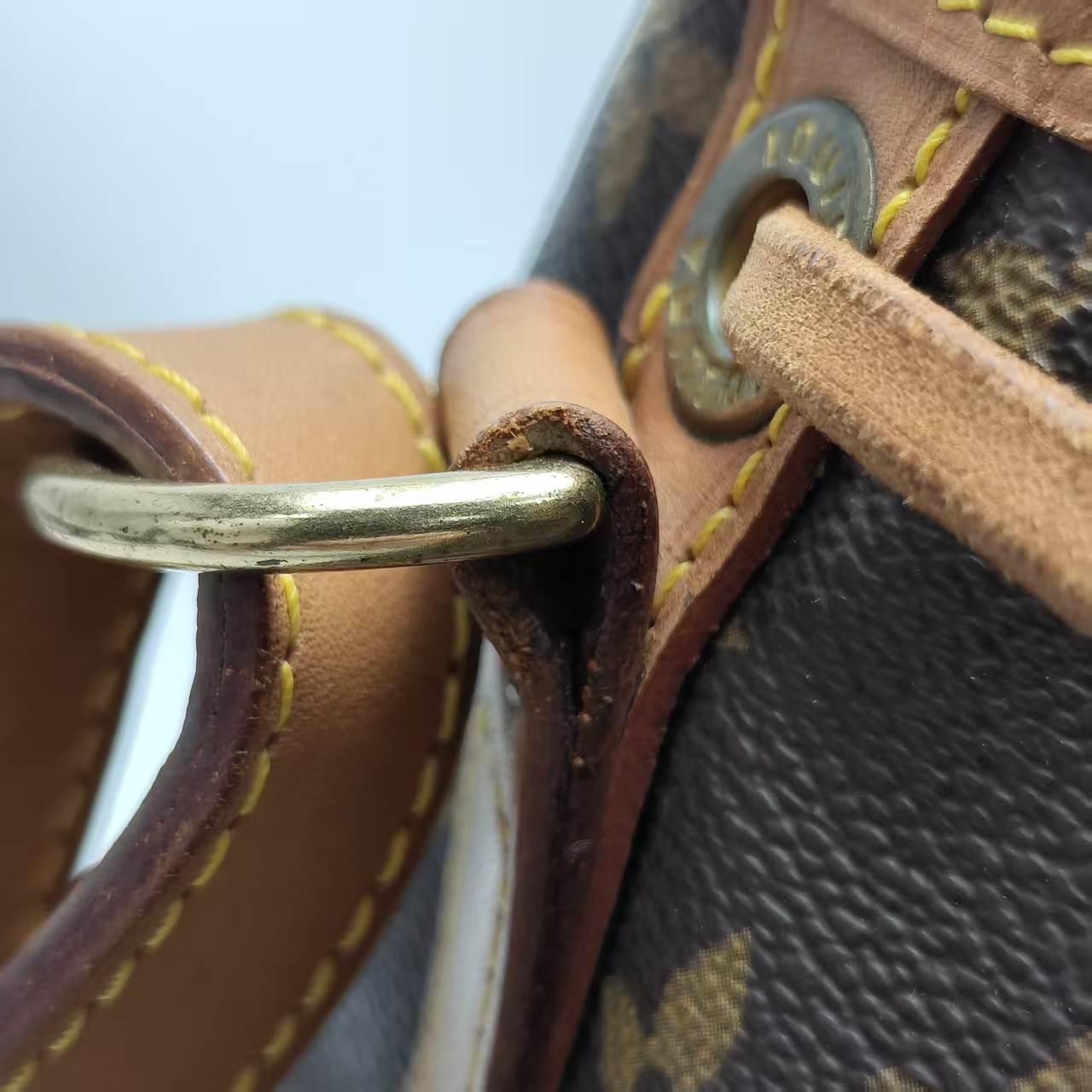 【*Shipped from: China*】LOUIS VUITTON PU Shoulder Bag — view 9