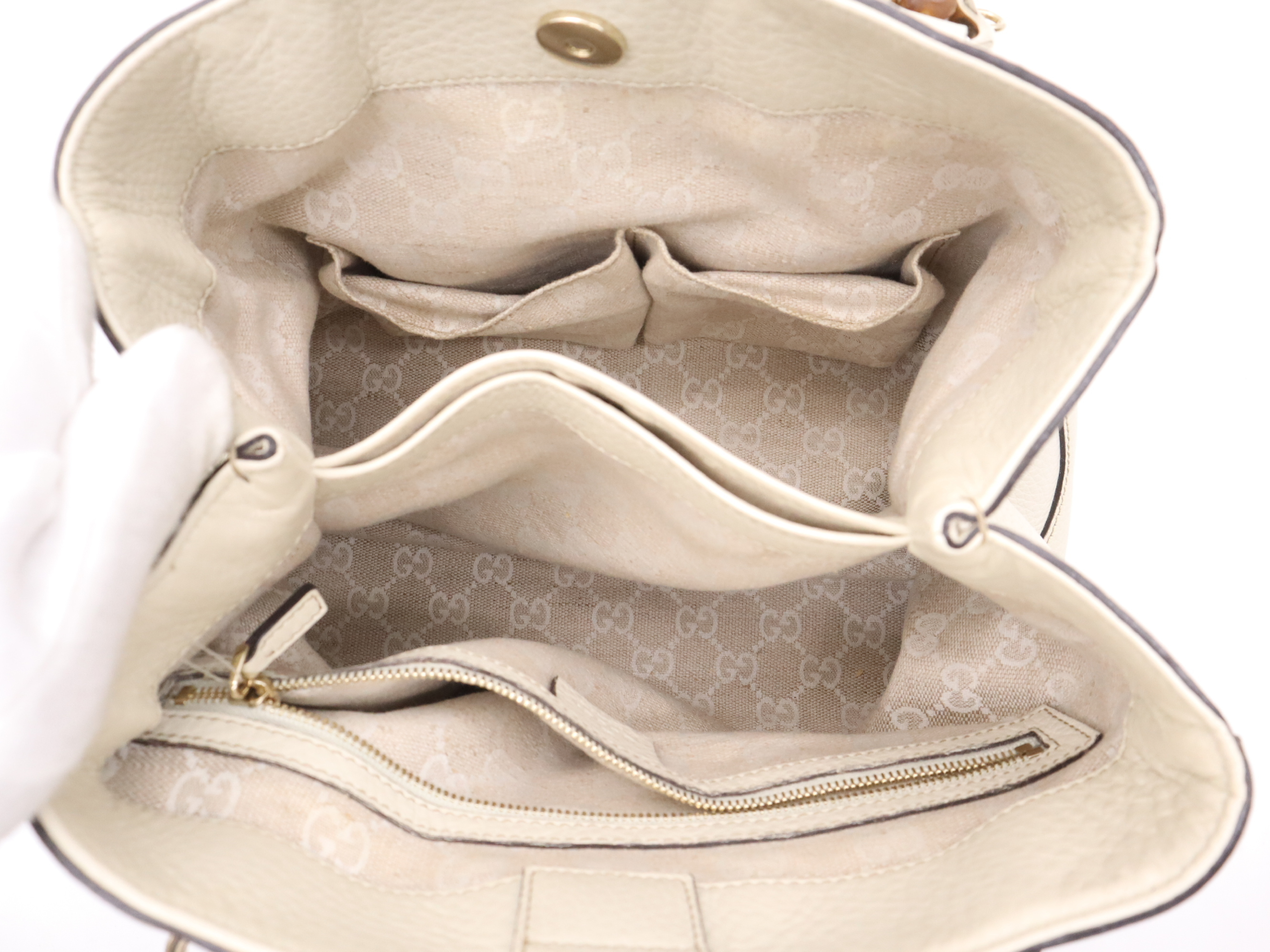 308360 Leather Bamboo Ivory Handbag — view 11