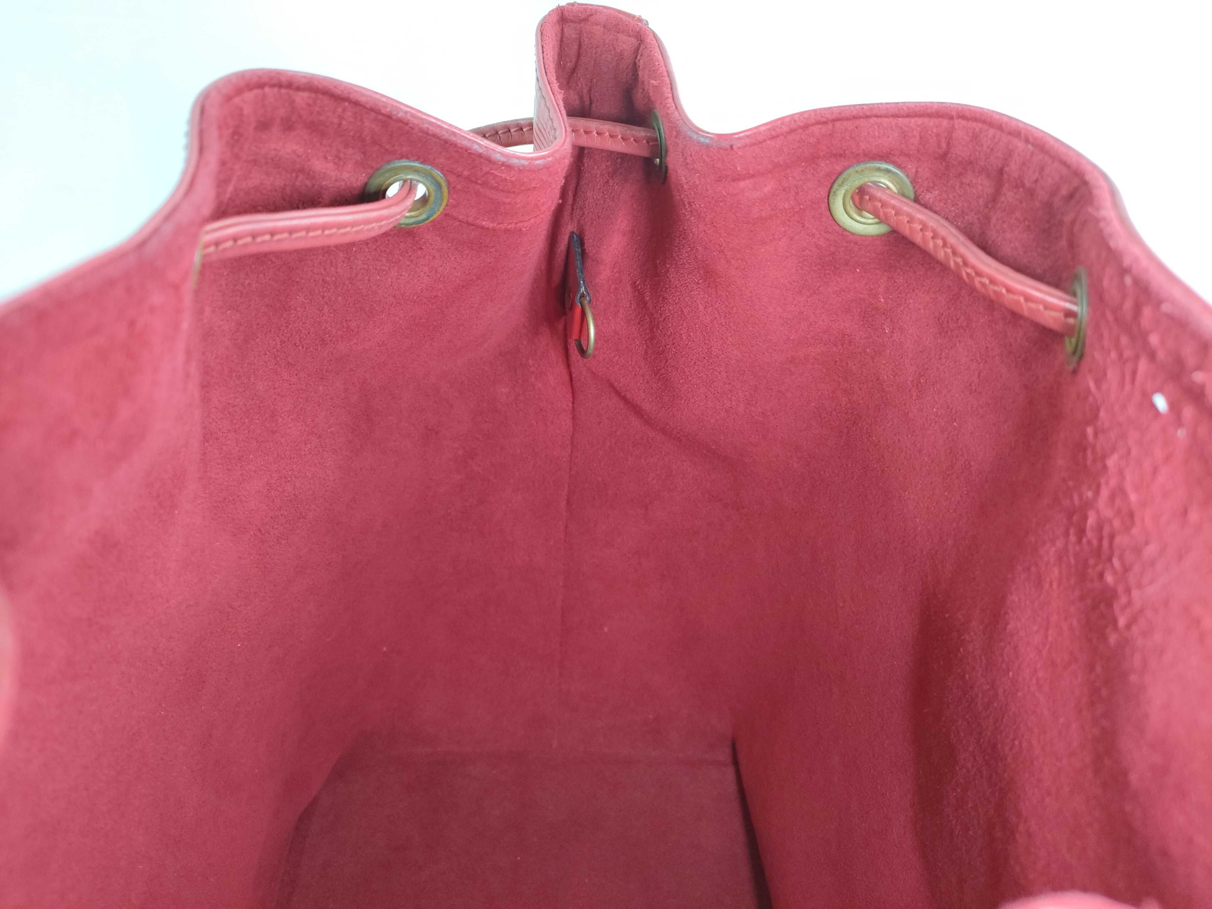 Epi Leather Petit Noé Red Shoulder Bag — view 12