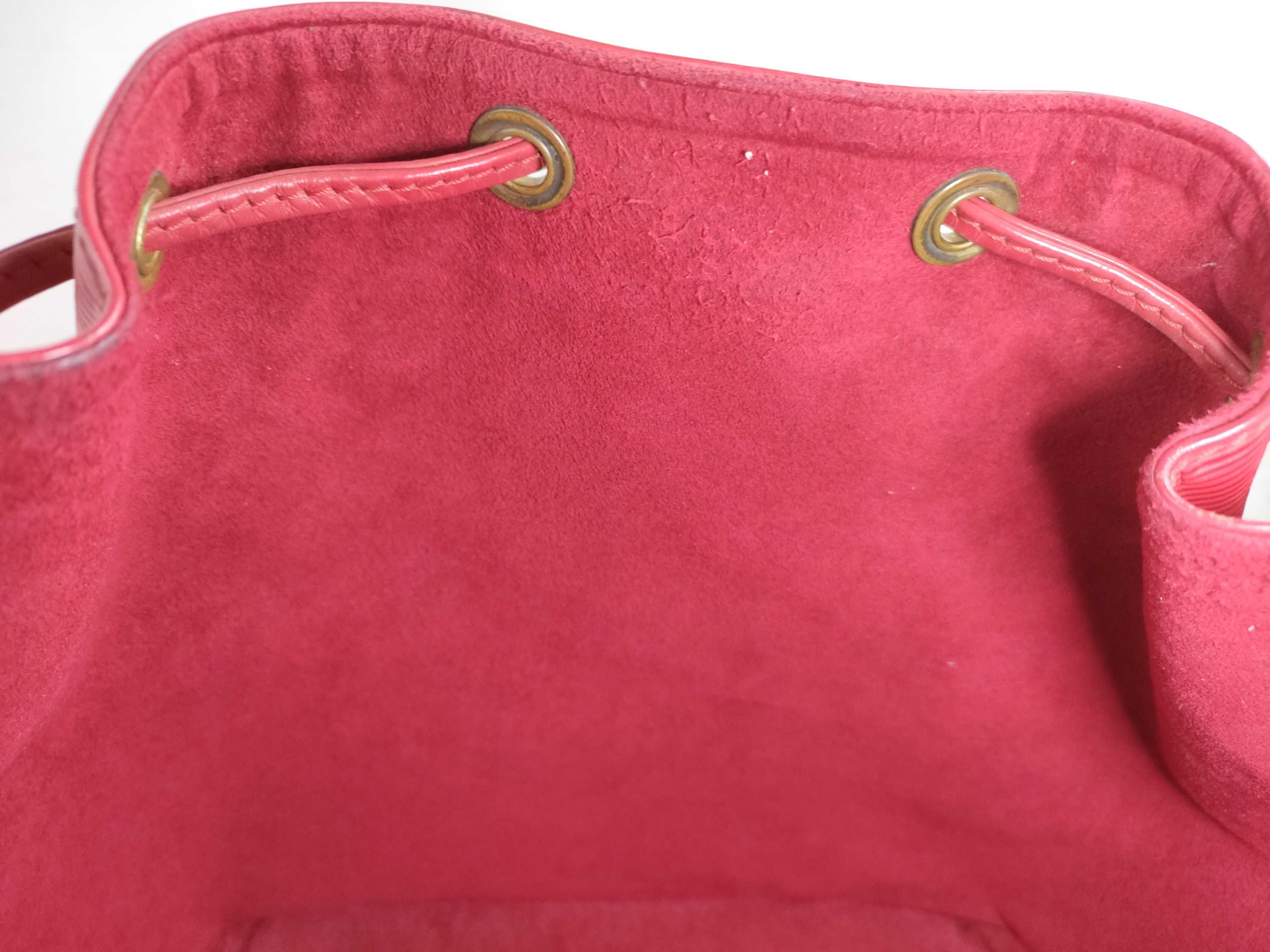 Epi Leather Petit Noé Red Shoulder Bag — view 13