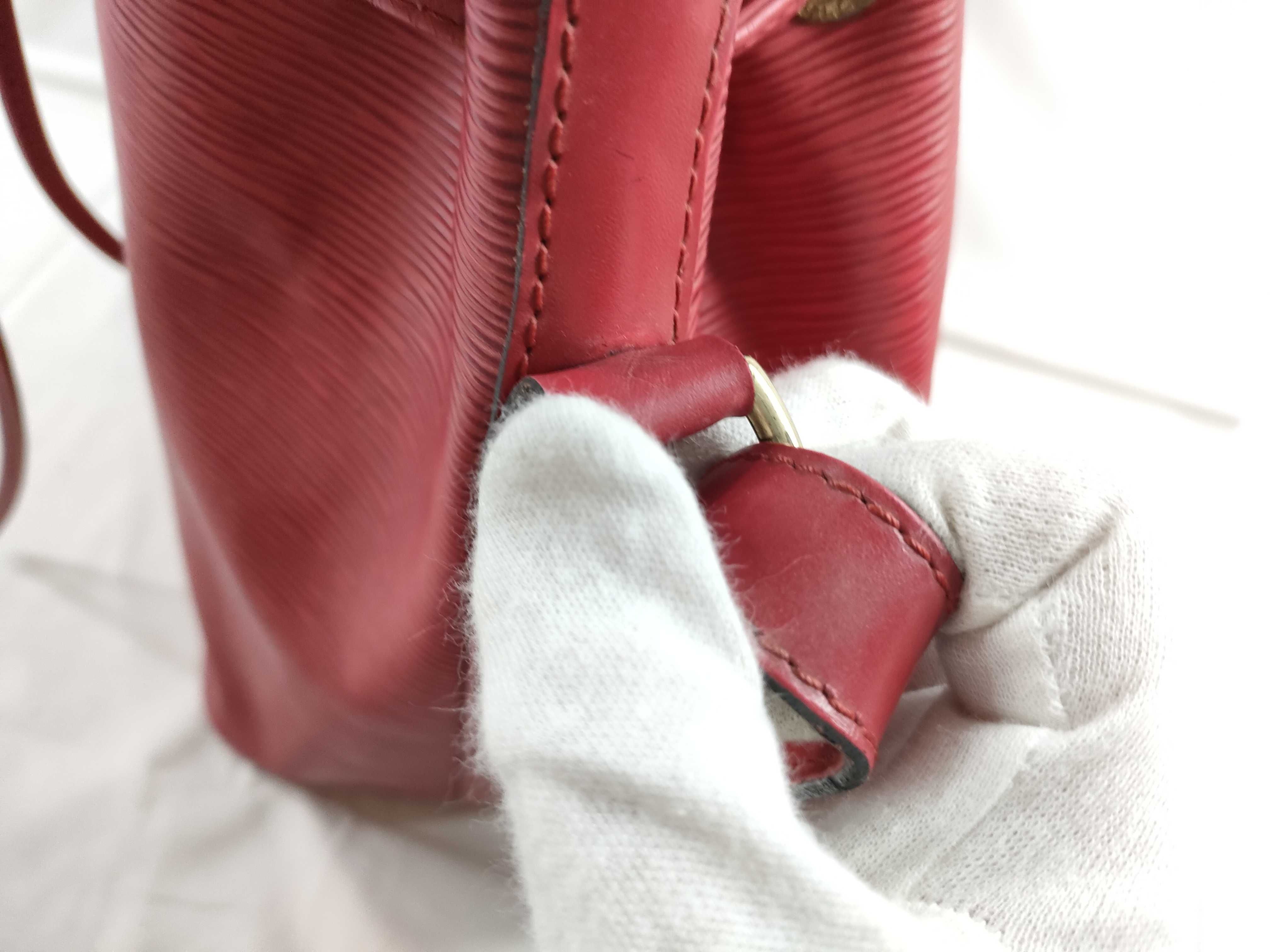 Epi Leather Petit Noé Red Shoulder Bag — view 9