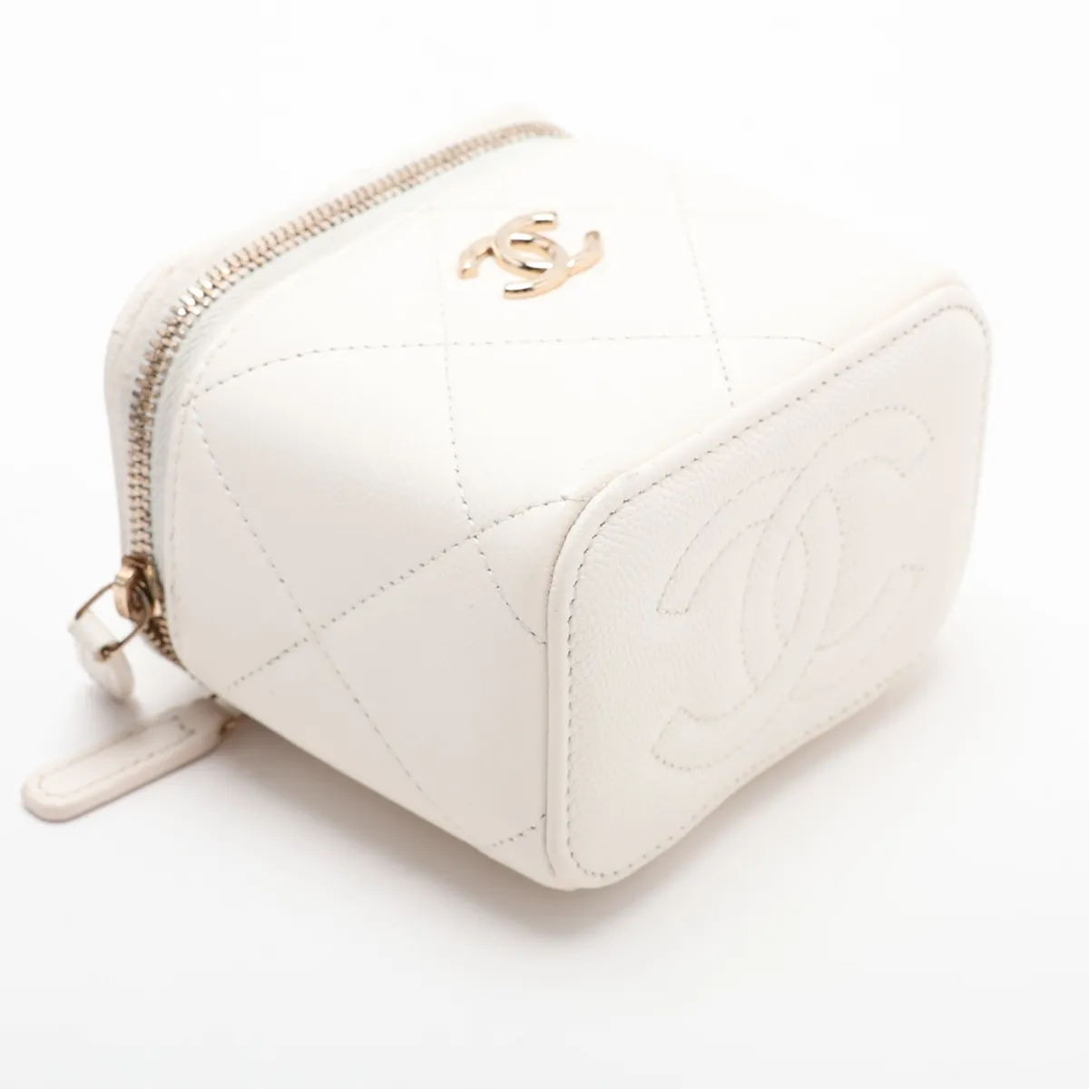 Matelassé Caviar Skin Vanity Bag, White with Gold Hardware, C8L75280, Random Plate — view 4
