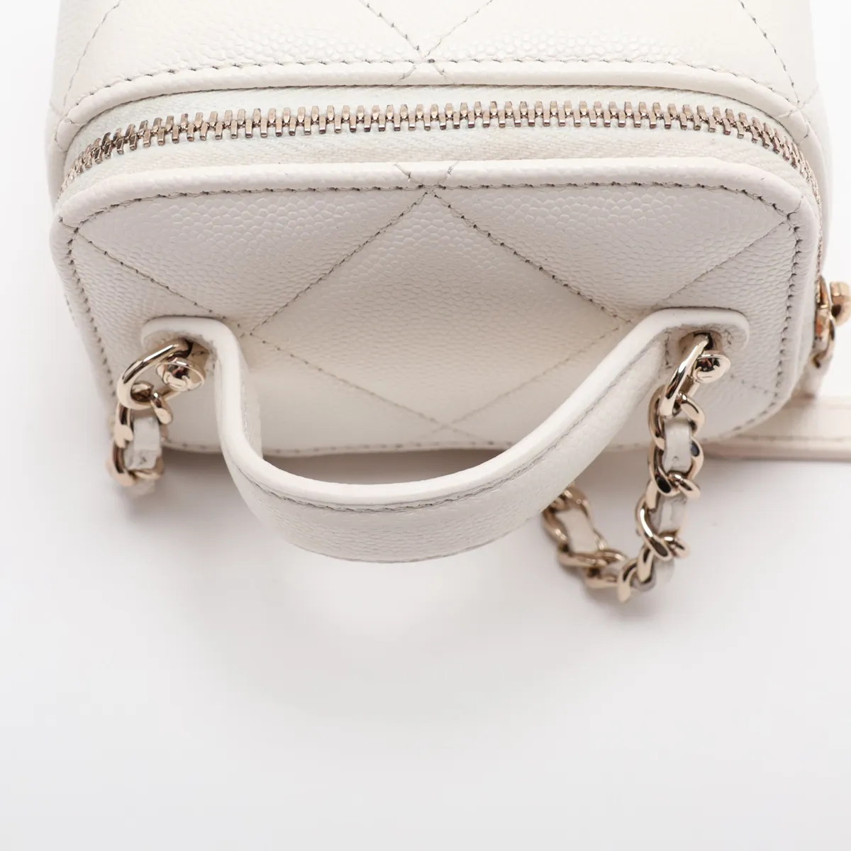Matelassé Caviar Skin Vanity Bag, White with Gold Hardware, C8L75280, Random Plate — view 5