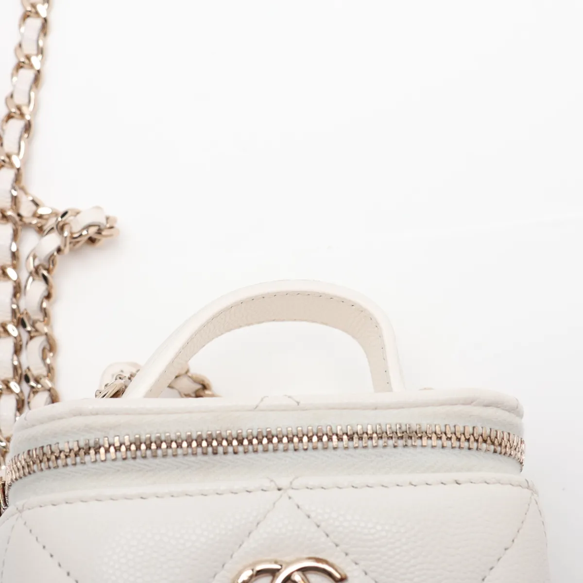 Matelassé Caviar Skin Vanity Bag, White with Gold Hardware, C8L75280, Random Plate — view 6
