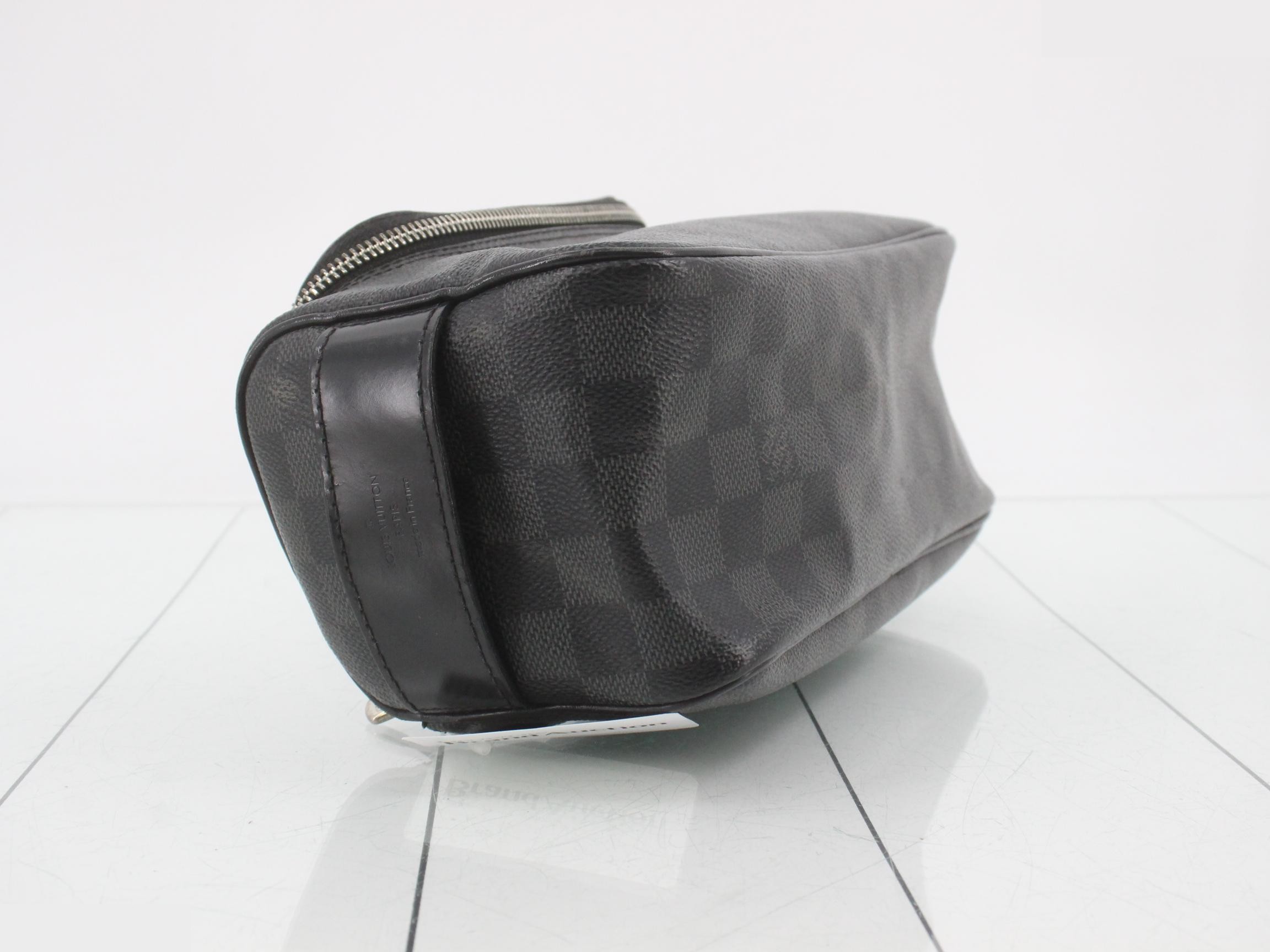 Damier Graphite Toiletry Pouch — view 5