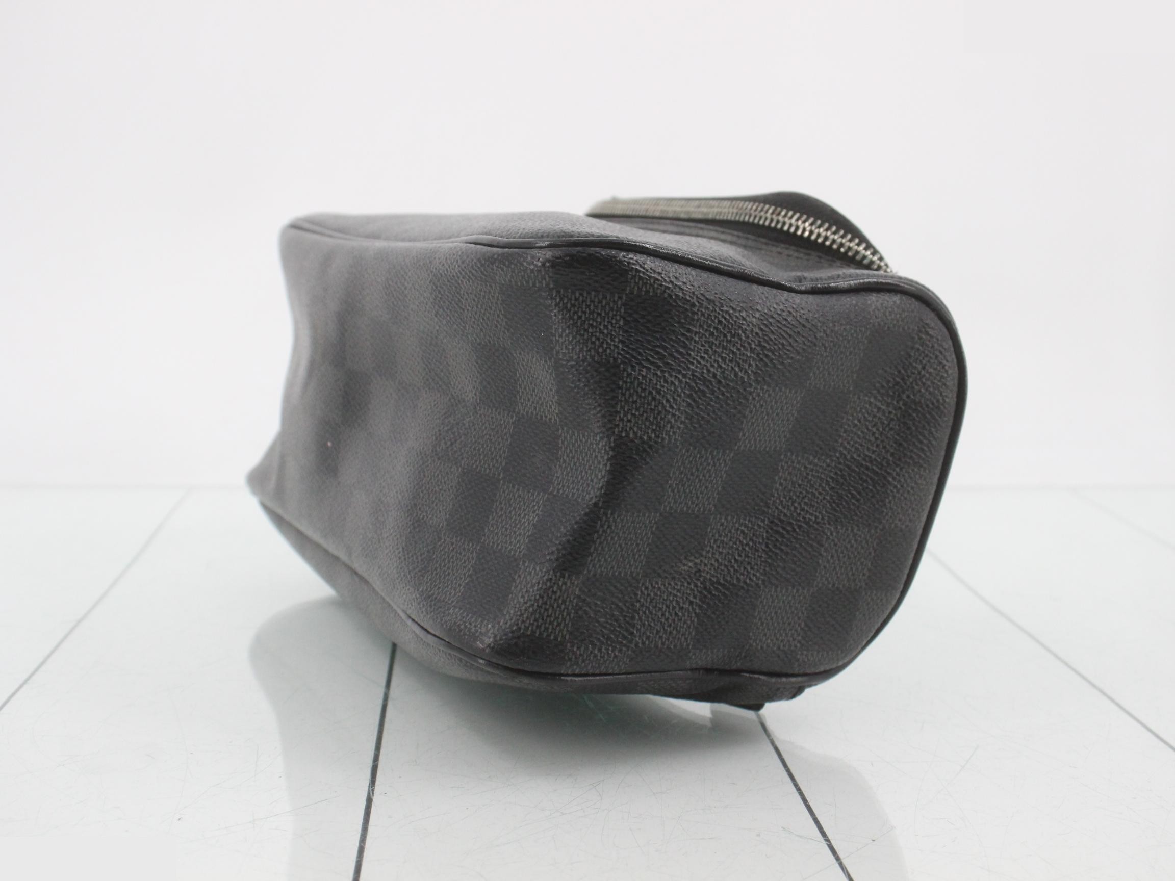 Damier Graphite Toiletry Pouch — view 6