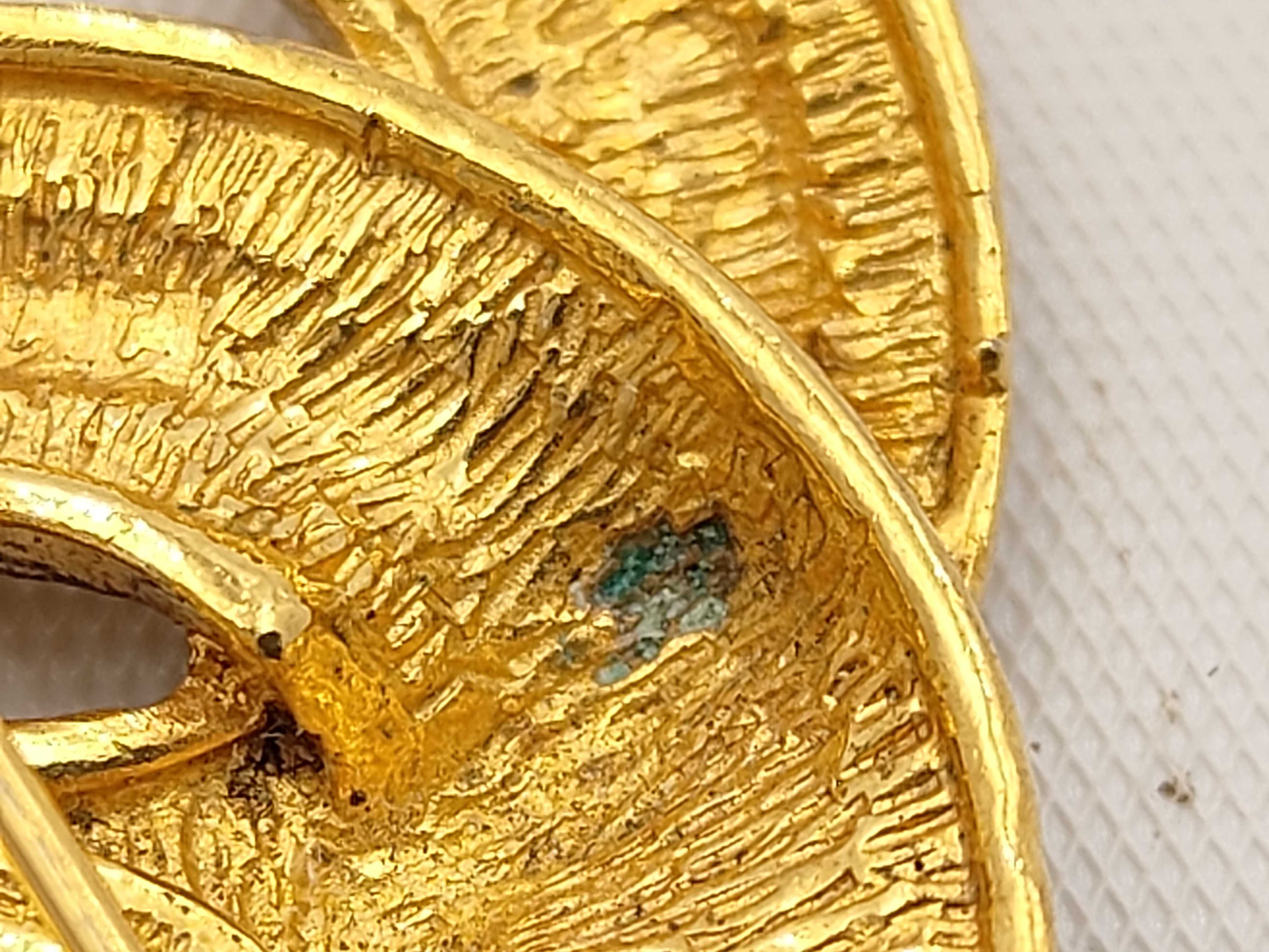 Matelassé Coco Mark Brooch — view 6