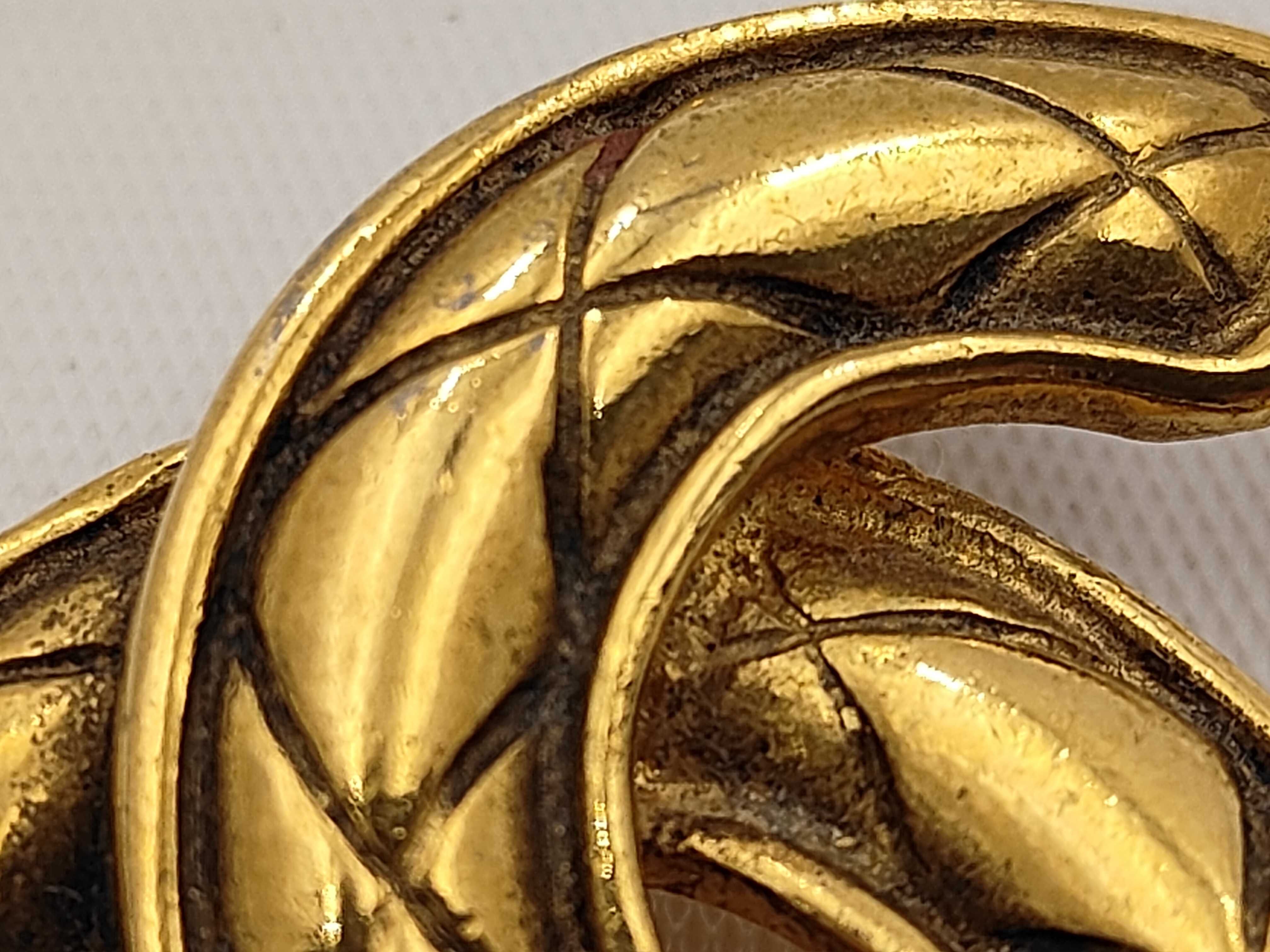 Matelassé Coco Mark Brooch — view 7