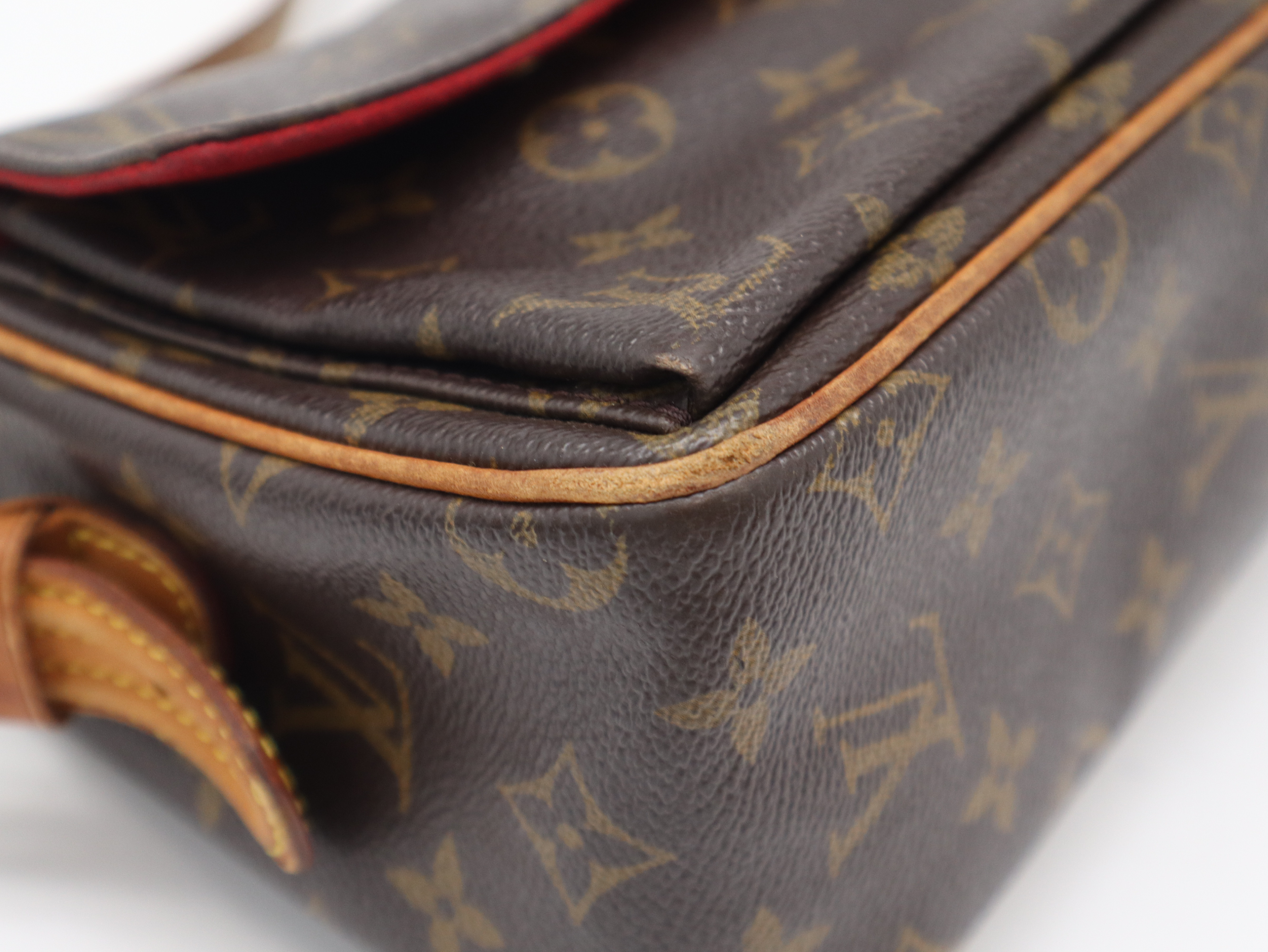 M51164 Monogram Viva Cite MM Shoulder Bag — view 8
