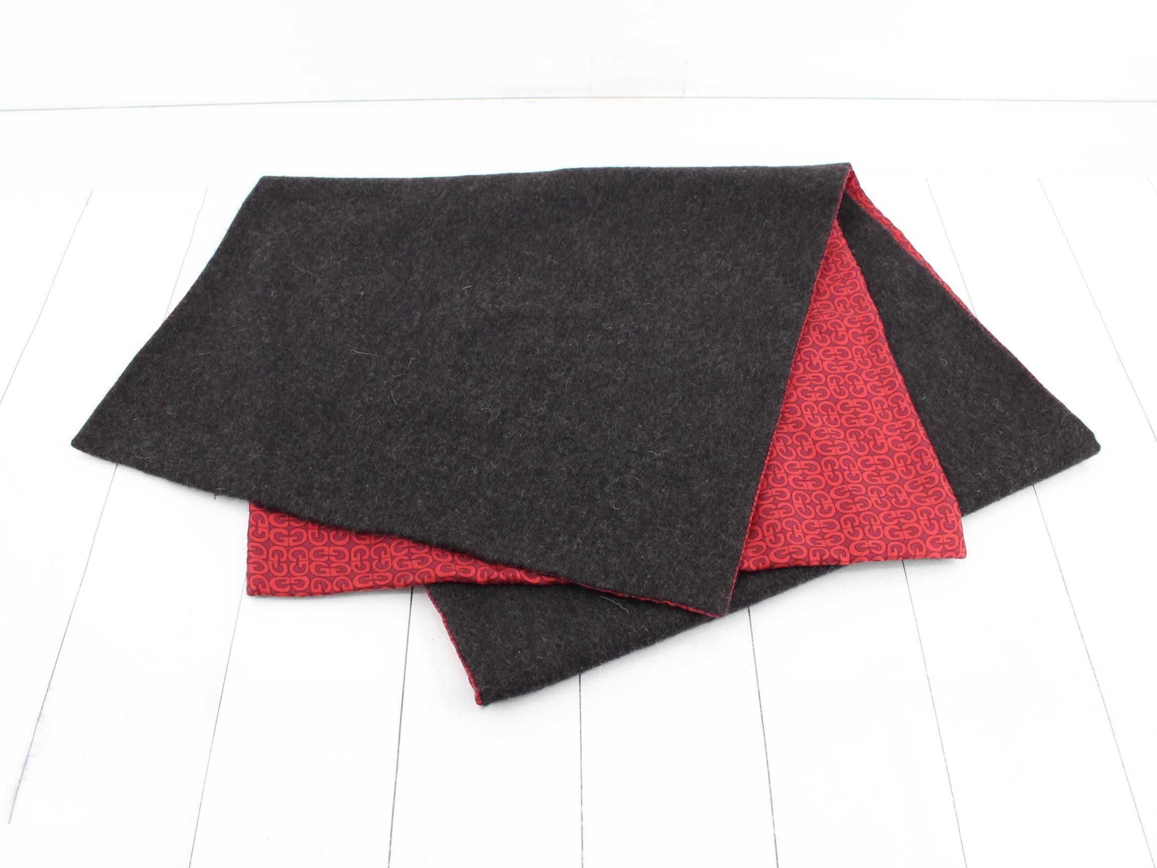 Cashmere and silk scarf — view 2