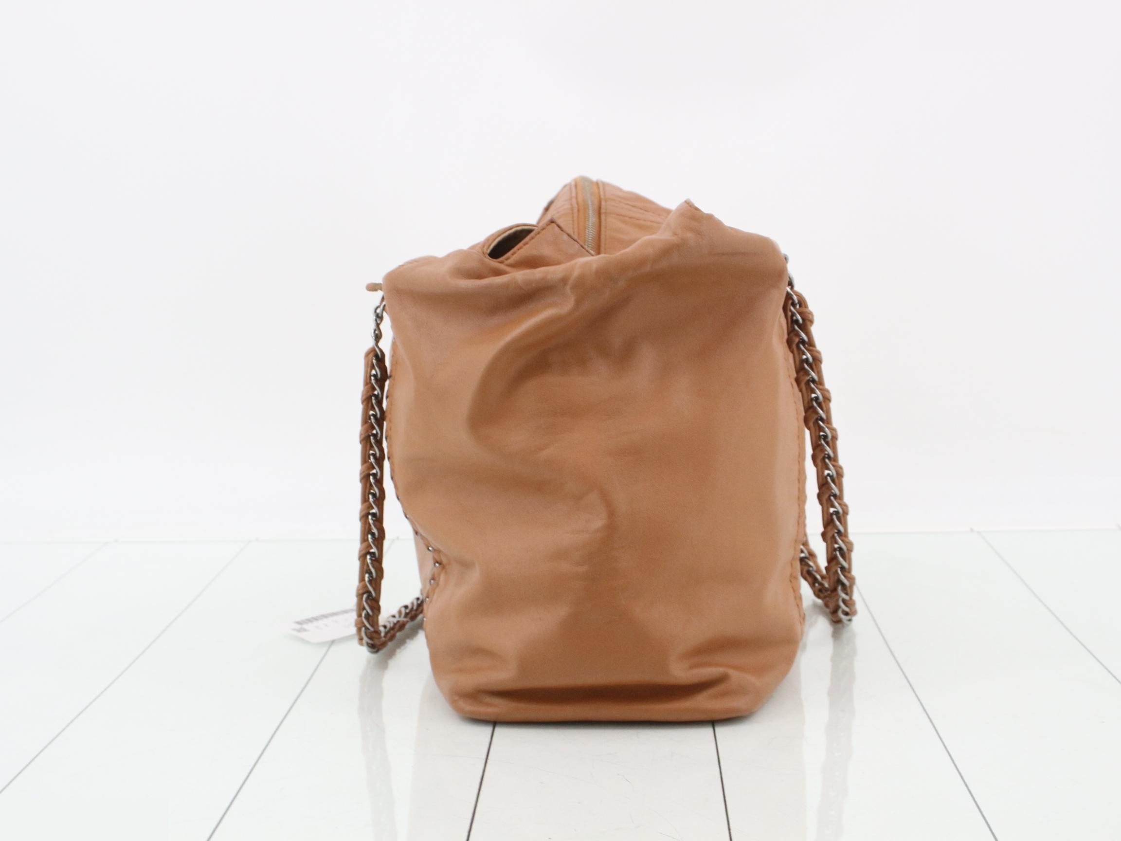 Luxury (Bags) - Tote Bags — view 4