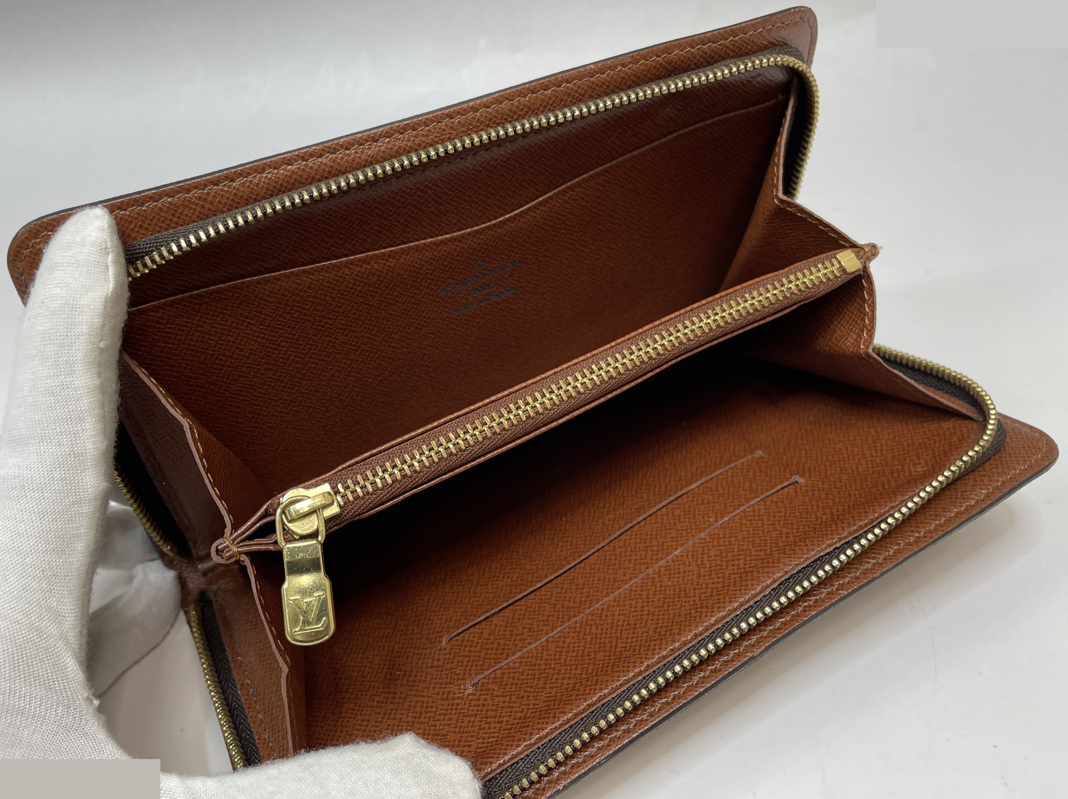 Monogram Portemonnaie Zip Round Zip Long Wallet, Brown — view 9
