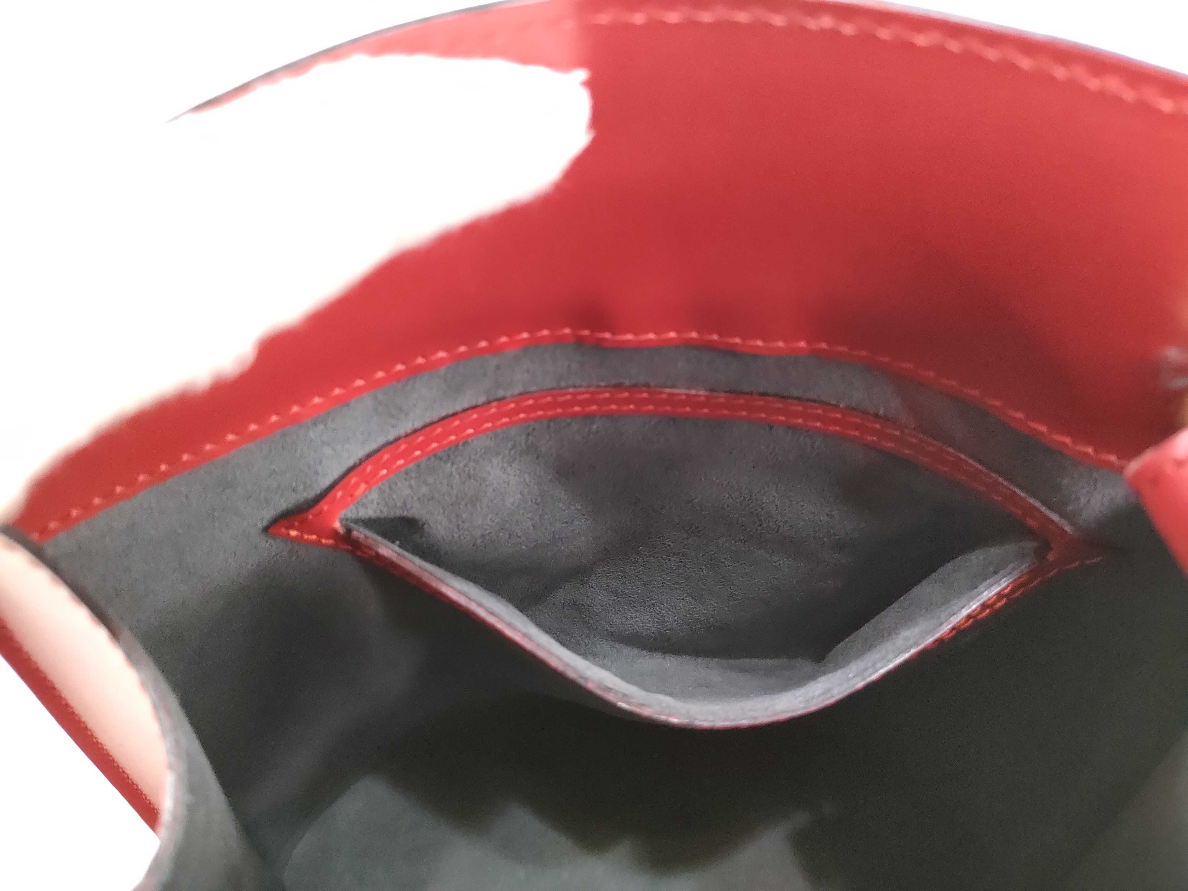 Epi Leather Cluny Red Shoulder Bag — view 13