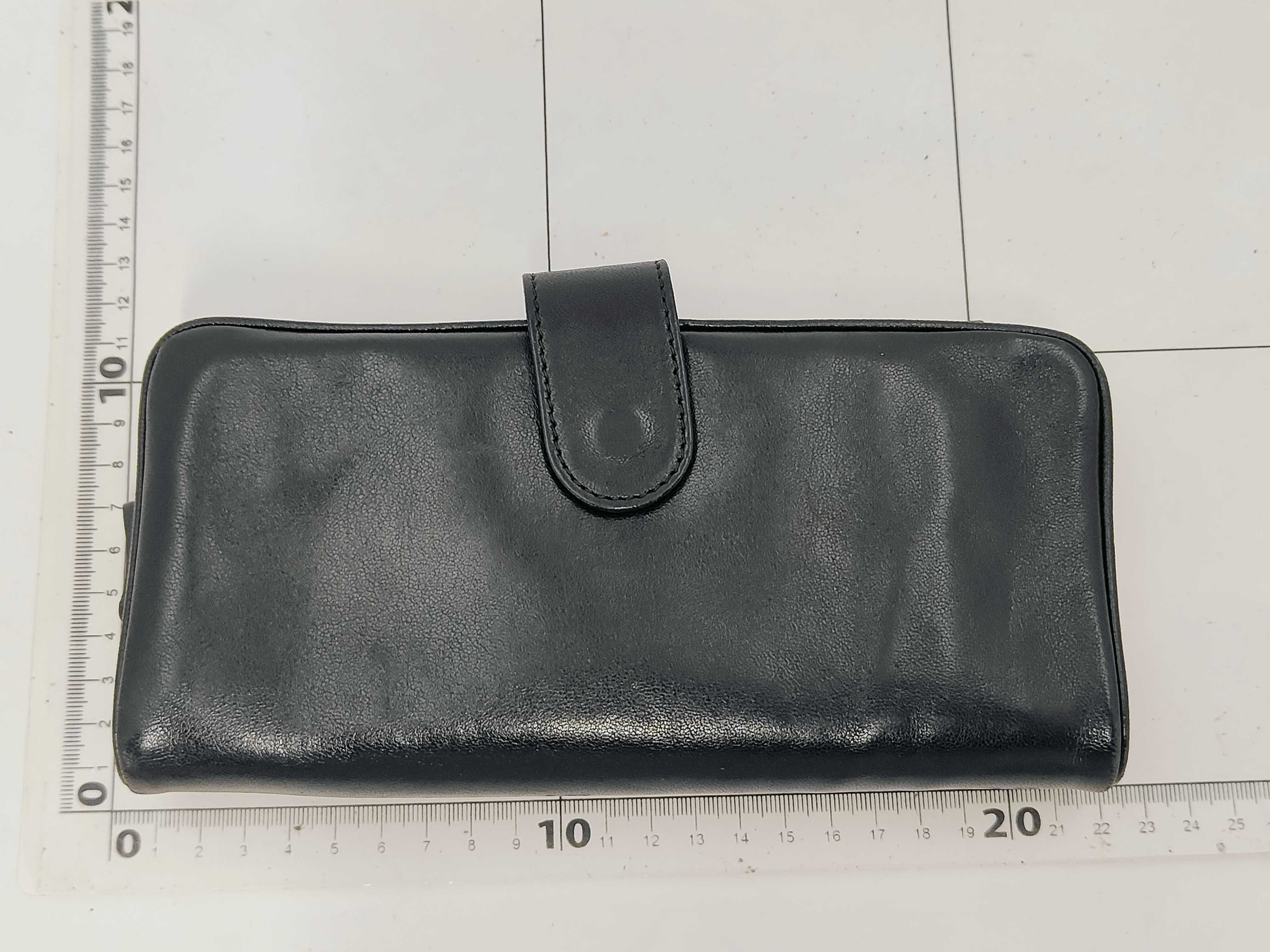 Lambskin Leather Black Long Wallet with Authenticity Card and Seal, Ribbon Design — view 2