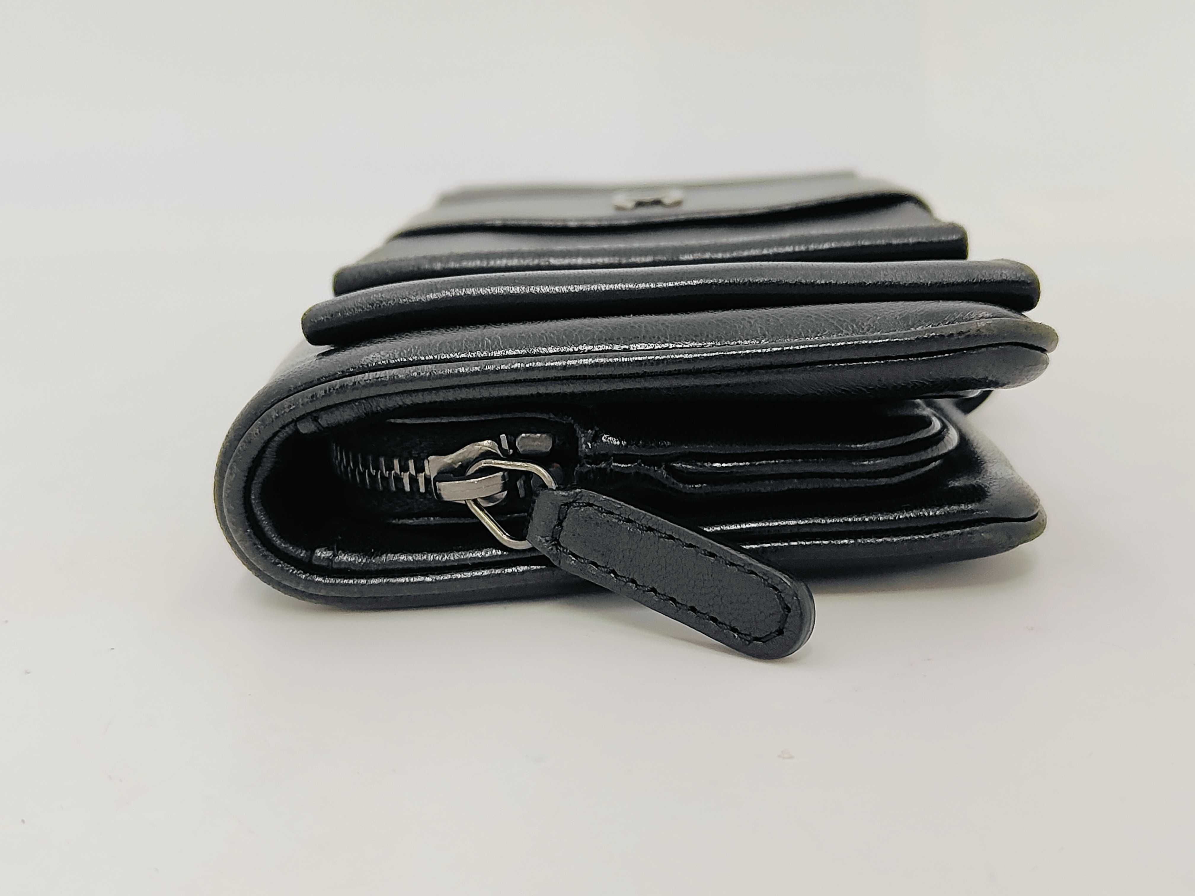 Lambskin Leather Black Long Wallet with Authenticity Card and Seal, Ribbon Design — view 4