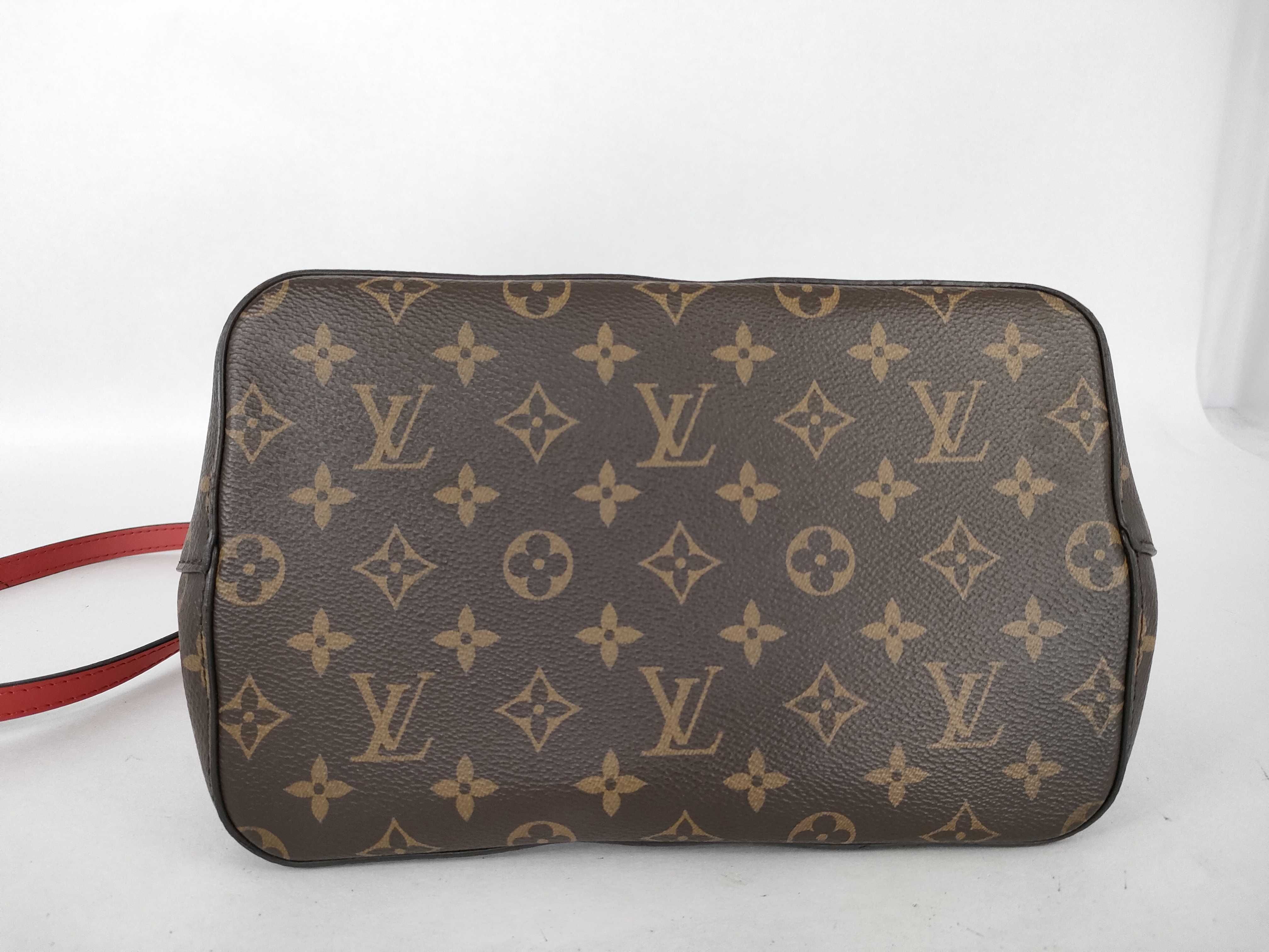 Monogram Louis Vuitton Bucket Shoulder Bag — view 7