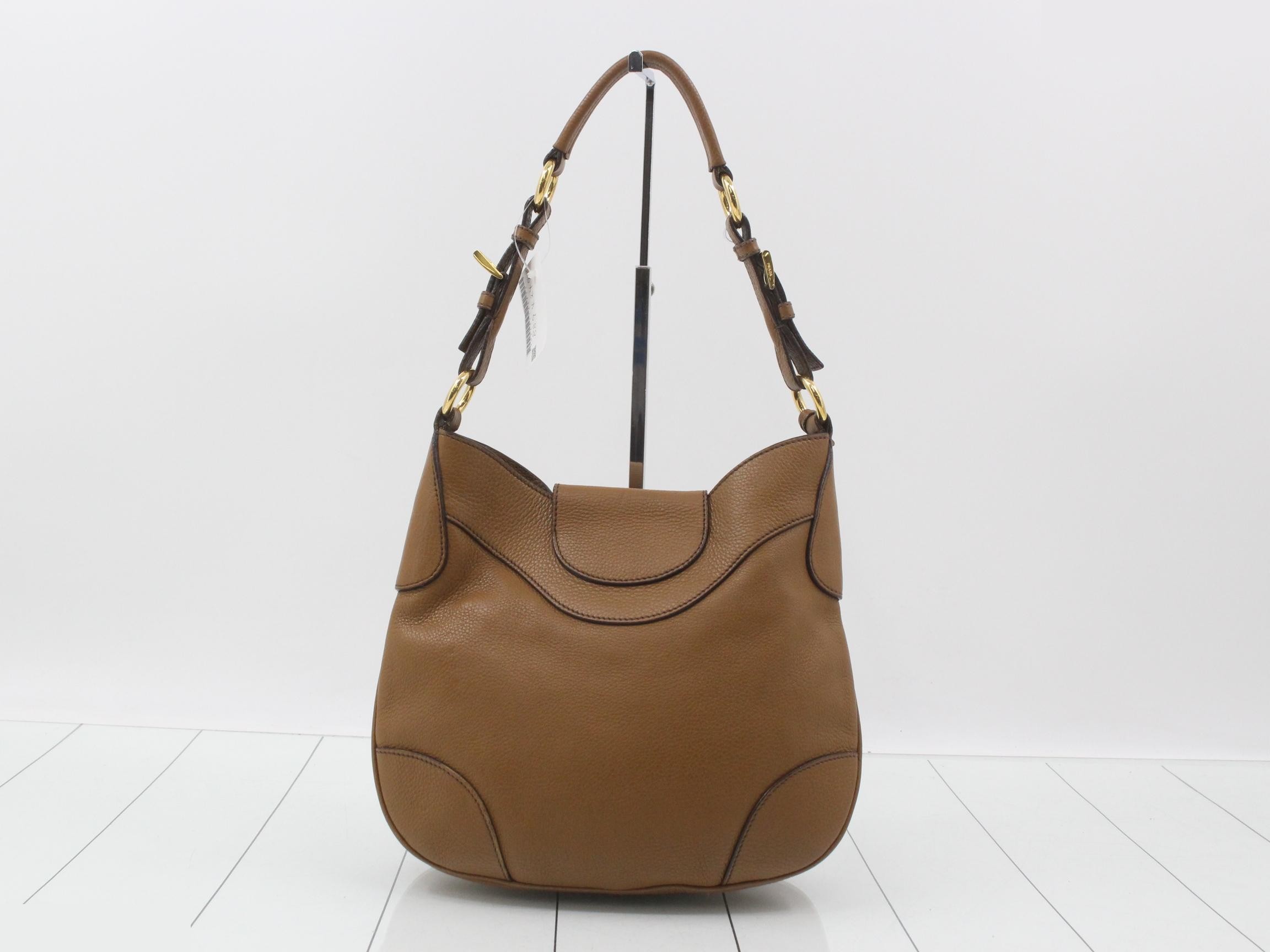 Vitello One-Shoulder Bag — view 2