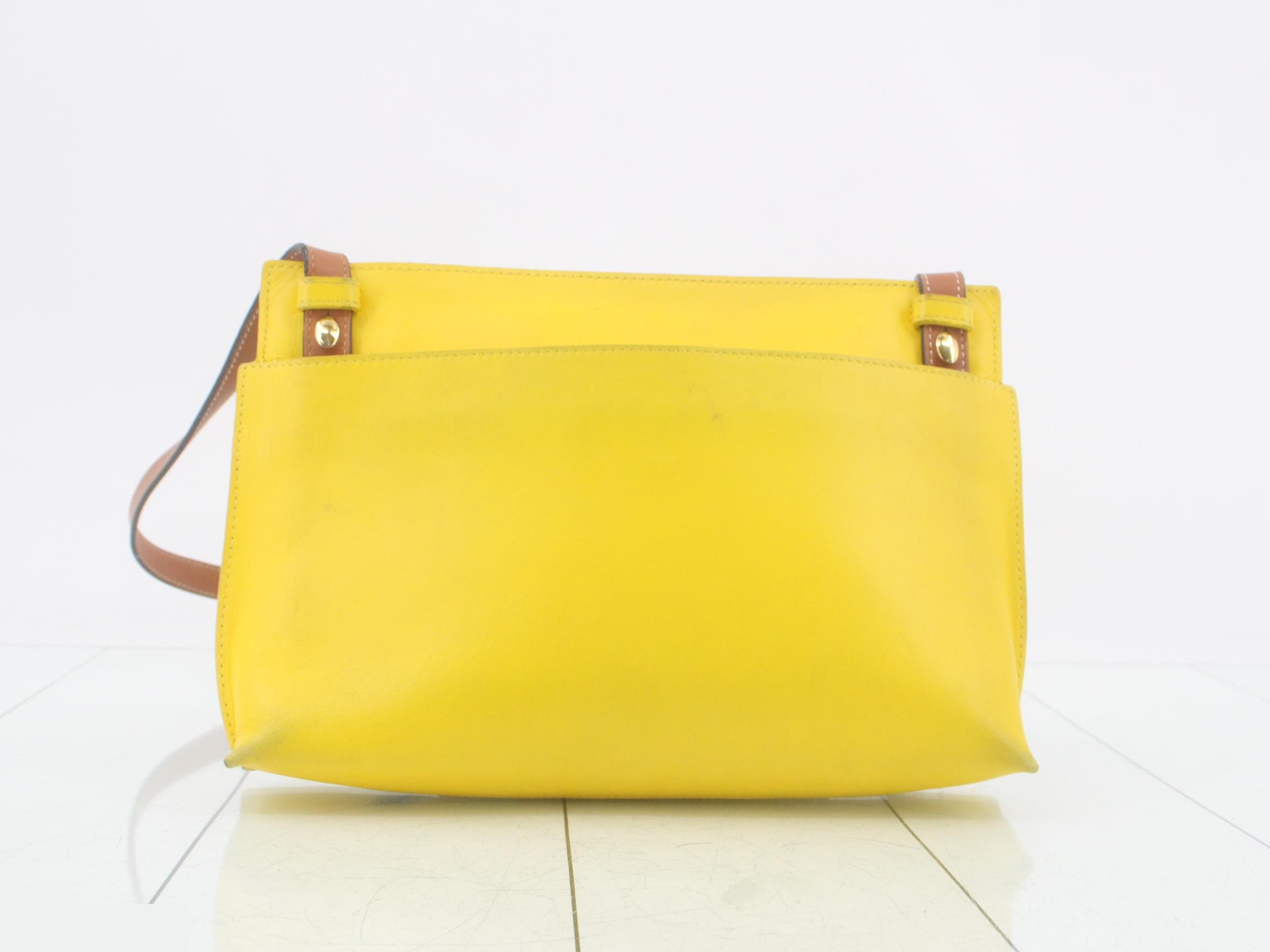T-pouch shoulder bag — view 2